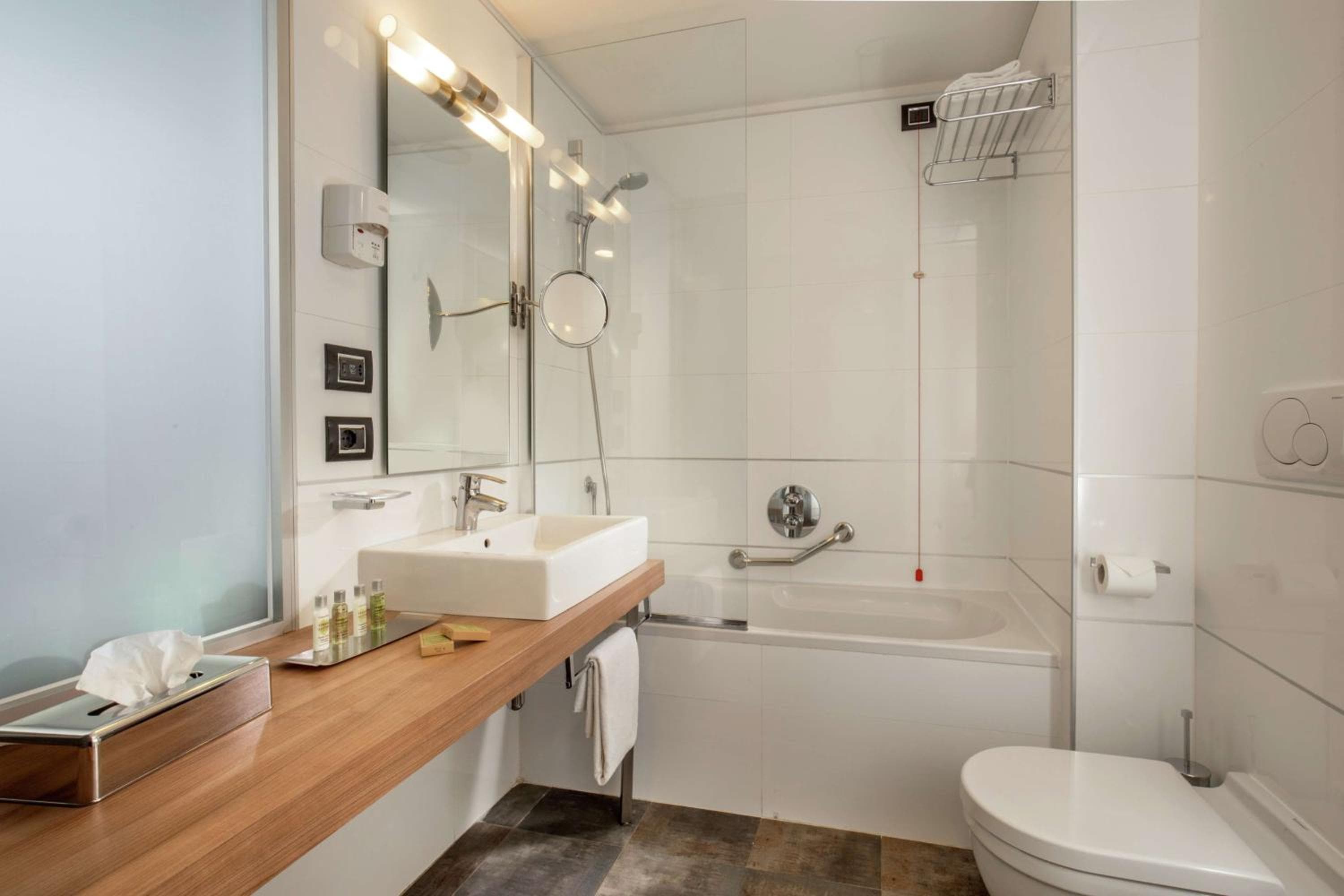 DoubleTree By Hilton Mailand — 9