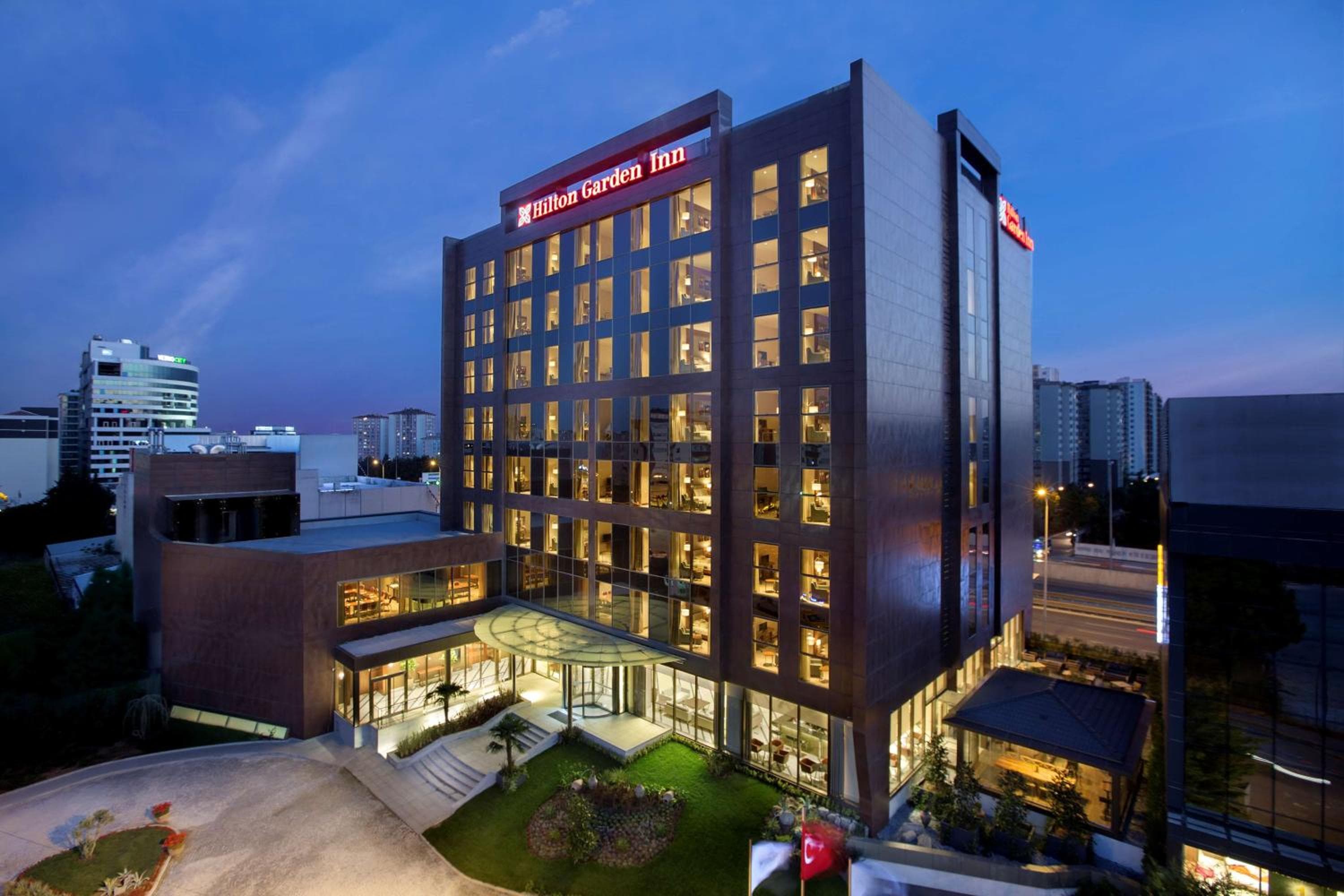 Hilton Garden Inn Istanbul Beylikduzu — 1