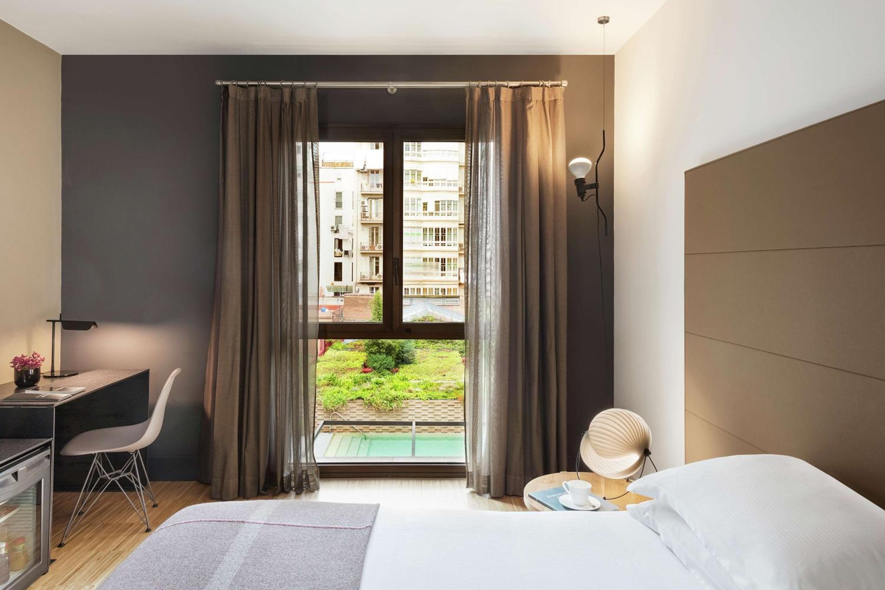 Alexandra Barcelona Hotel, Curio Collection by Hilton — 18