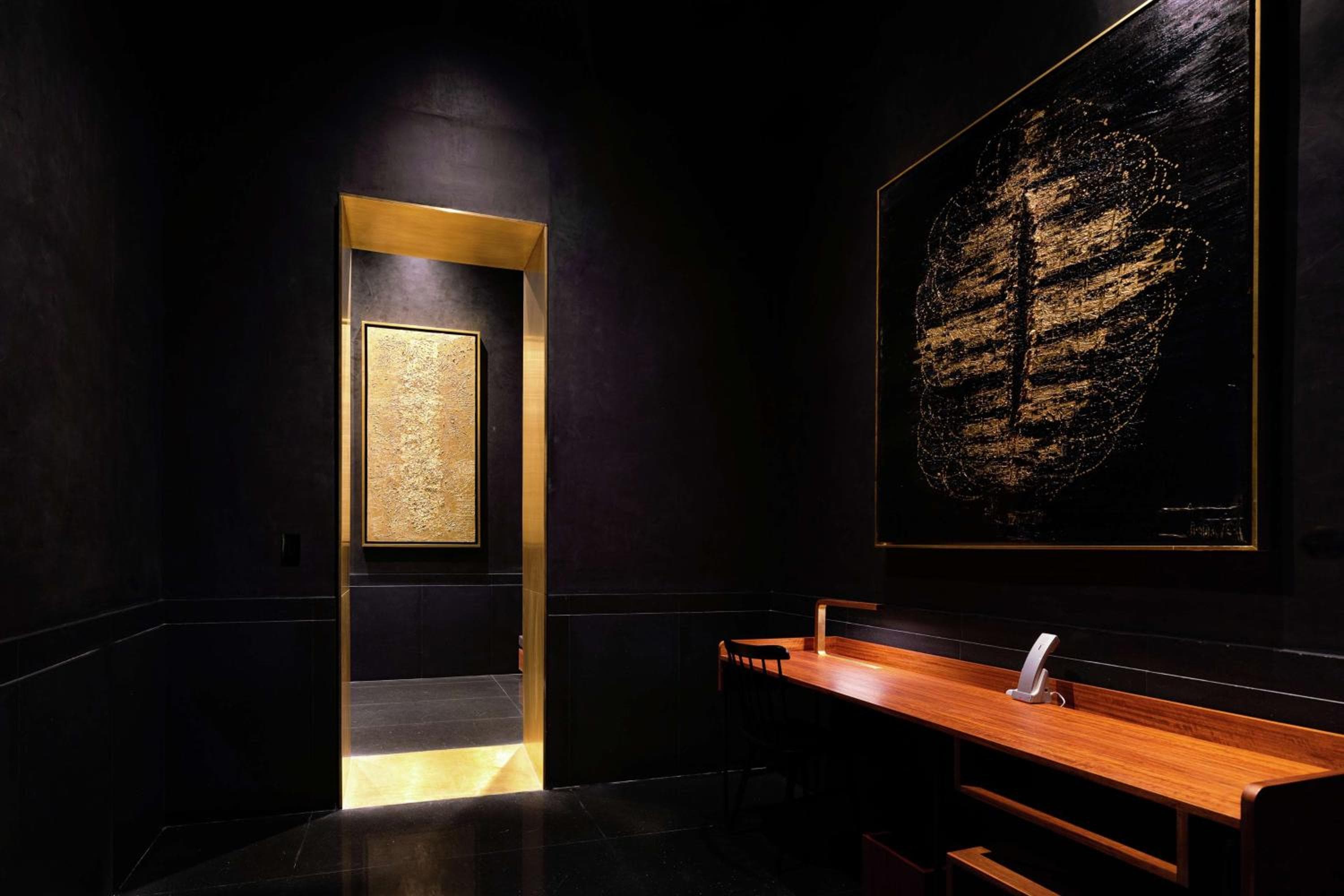 Umbral, Curio Collection By Hilton — 9