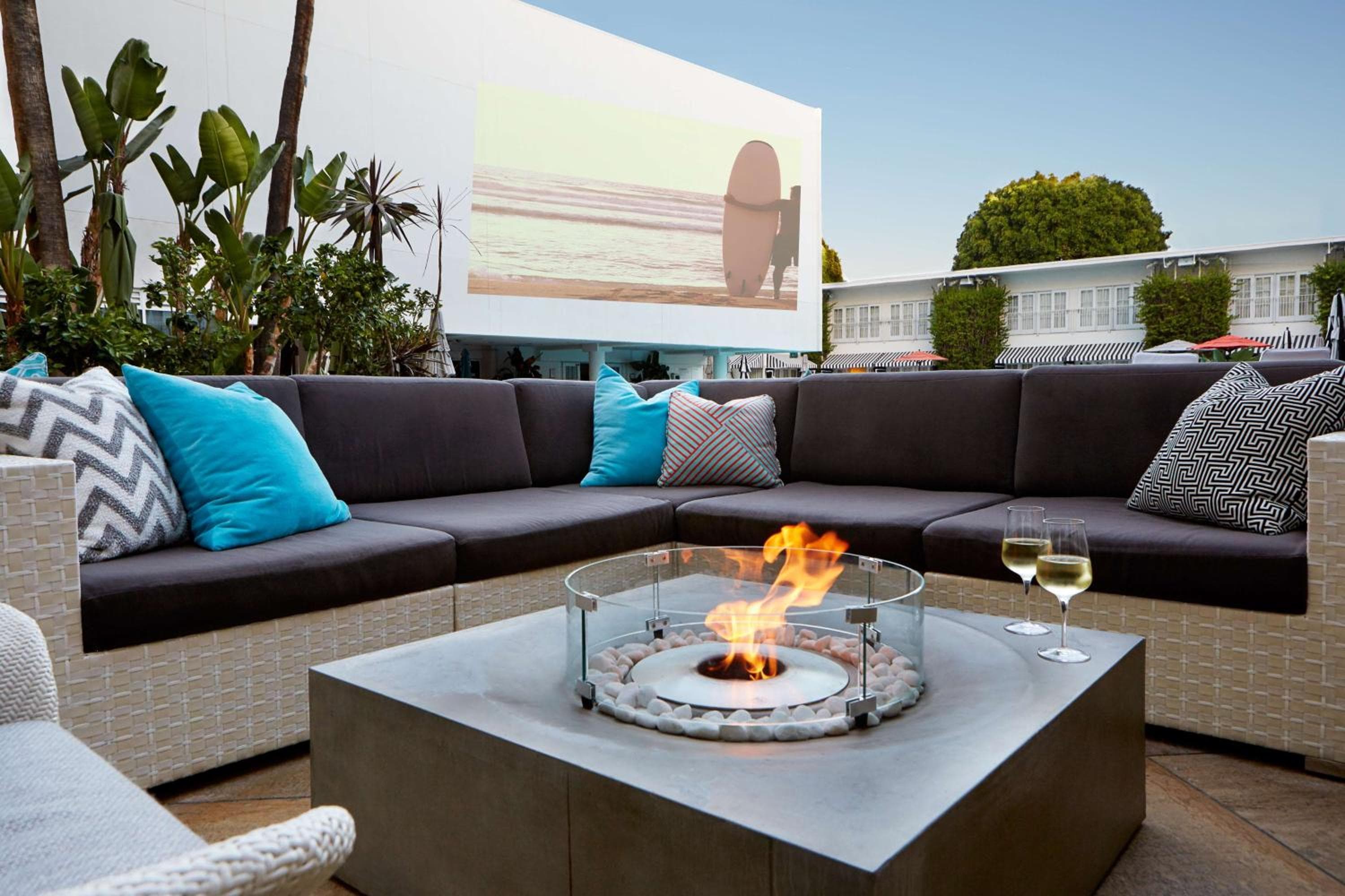Il Beverly Hilton — 7