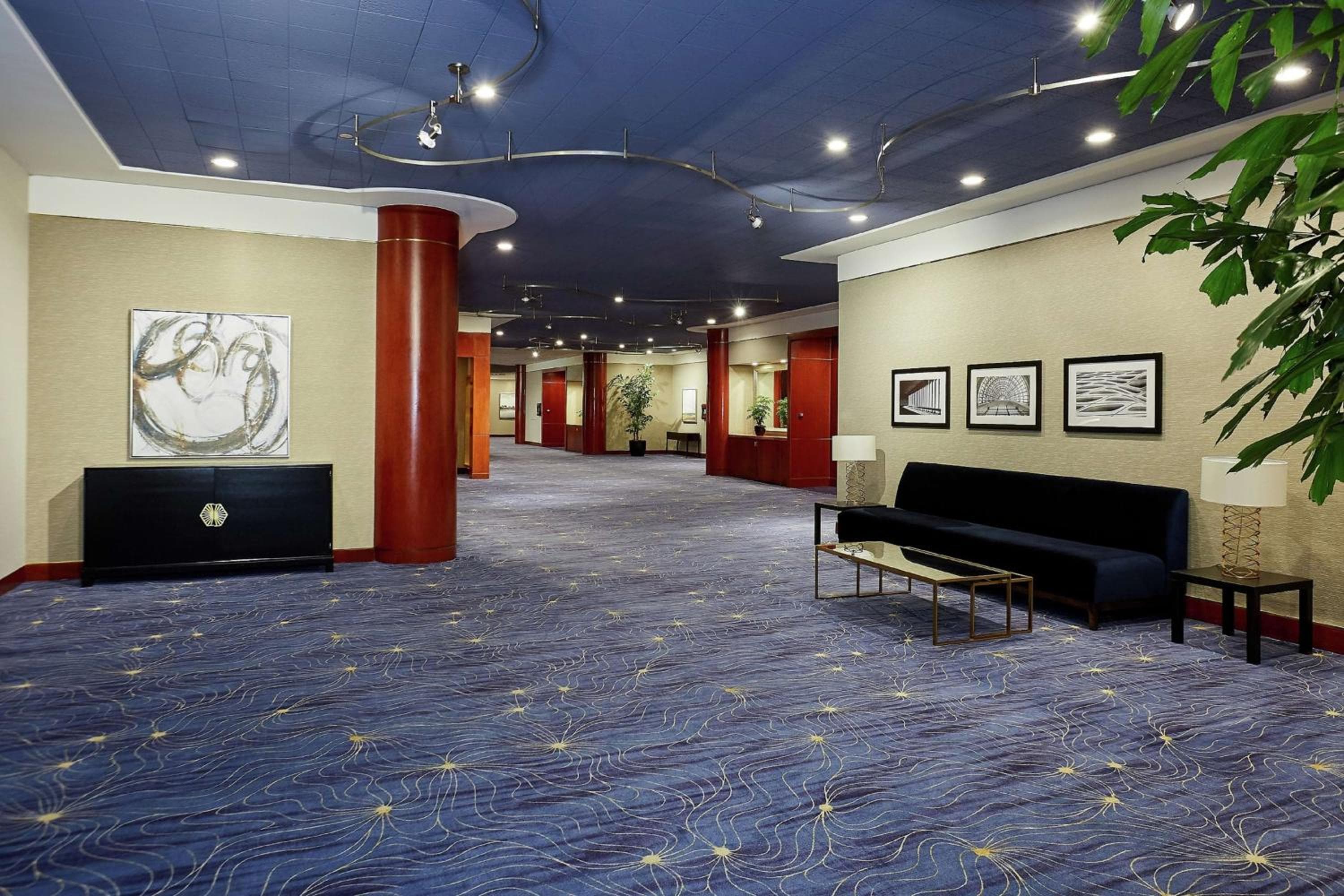 Il Beverly Hilton — 23