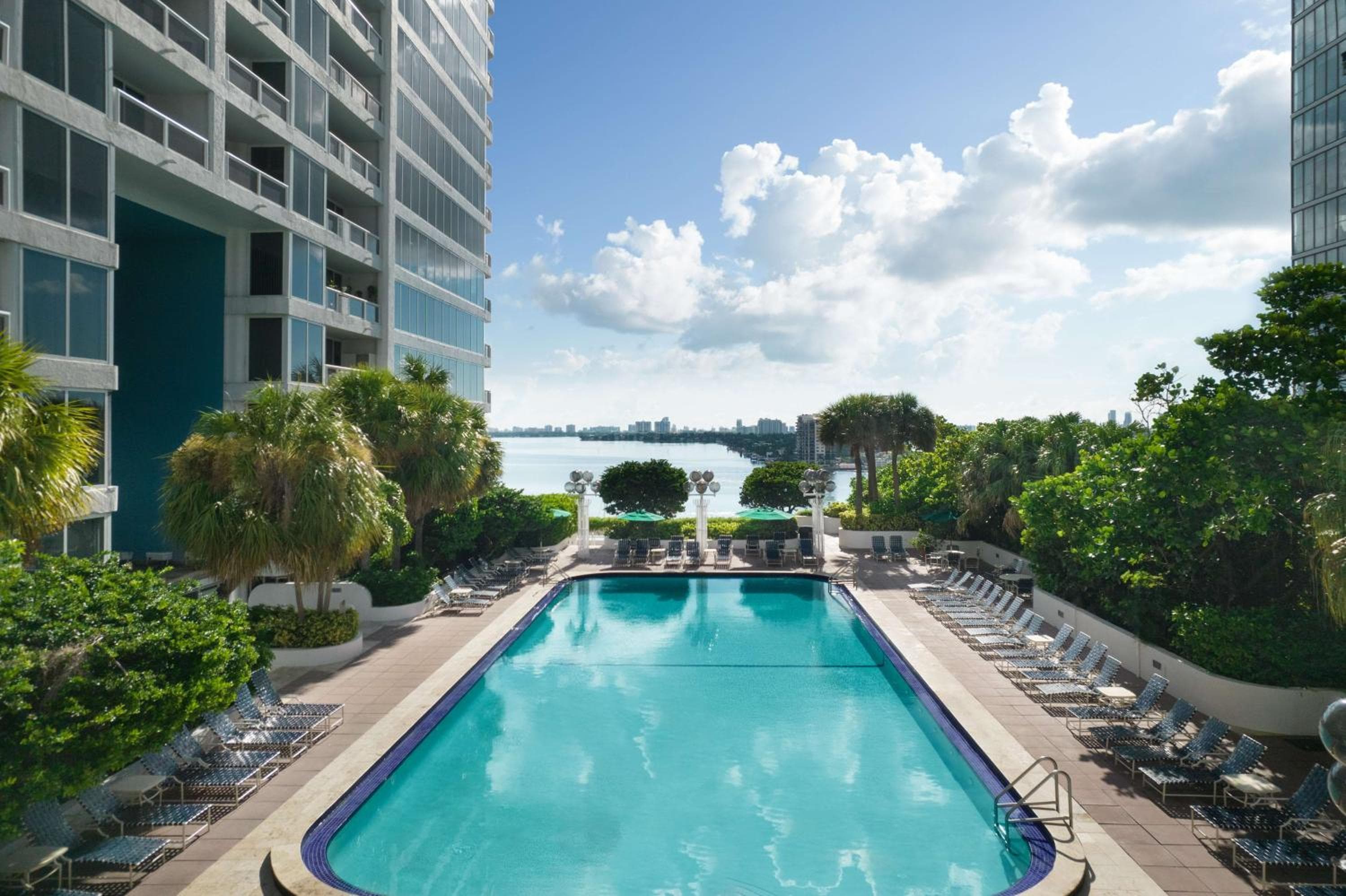 DoubleTree by Hilton Großhotel Biscayne Bay — 8