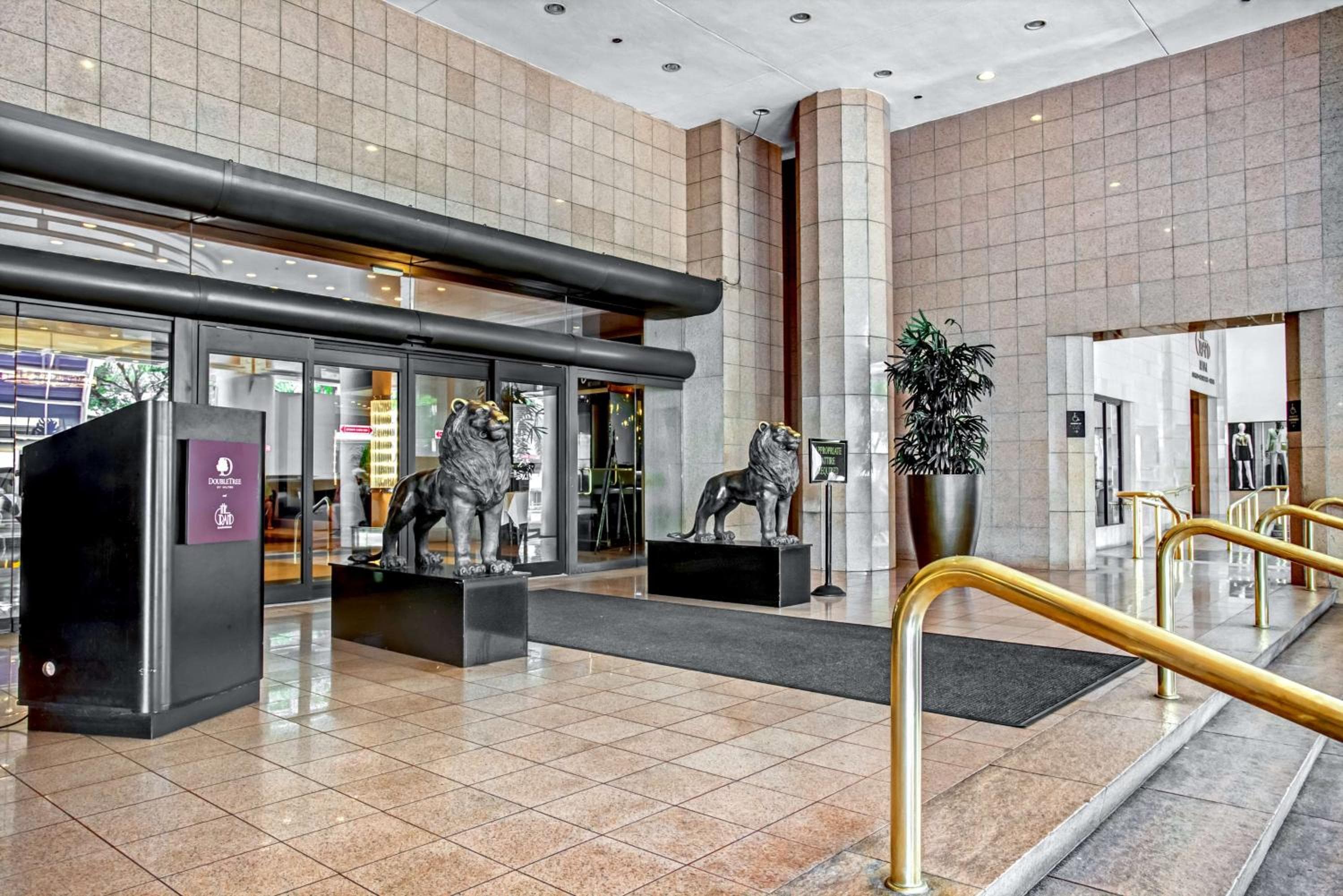 DoubleTree by Hilton Großhotel Biscayne Bay — 7
