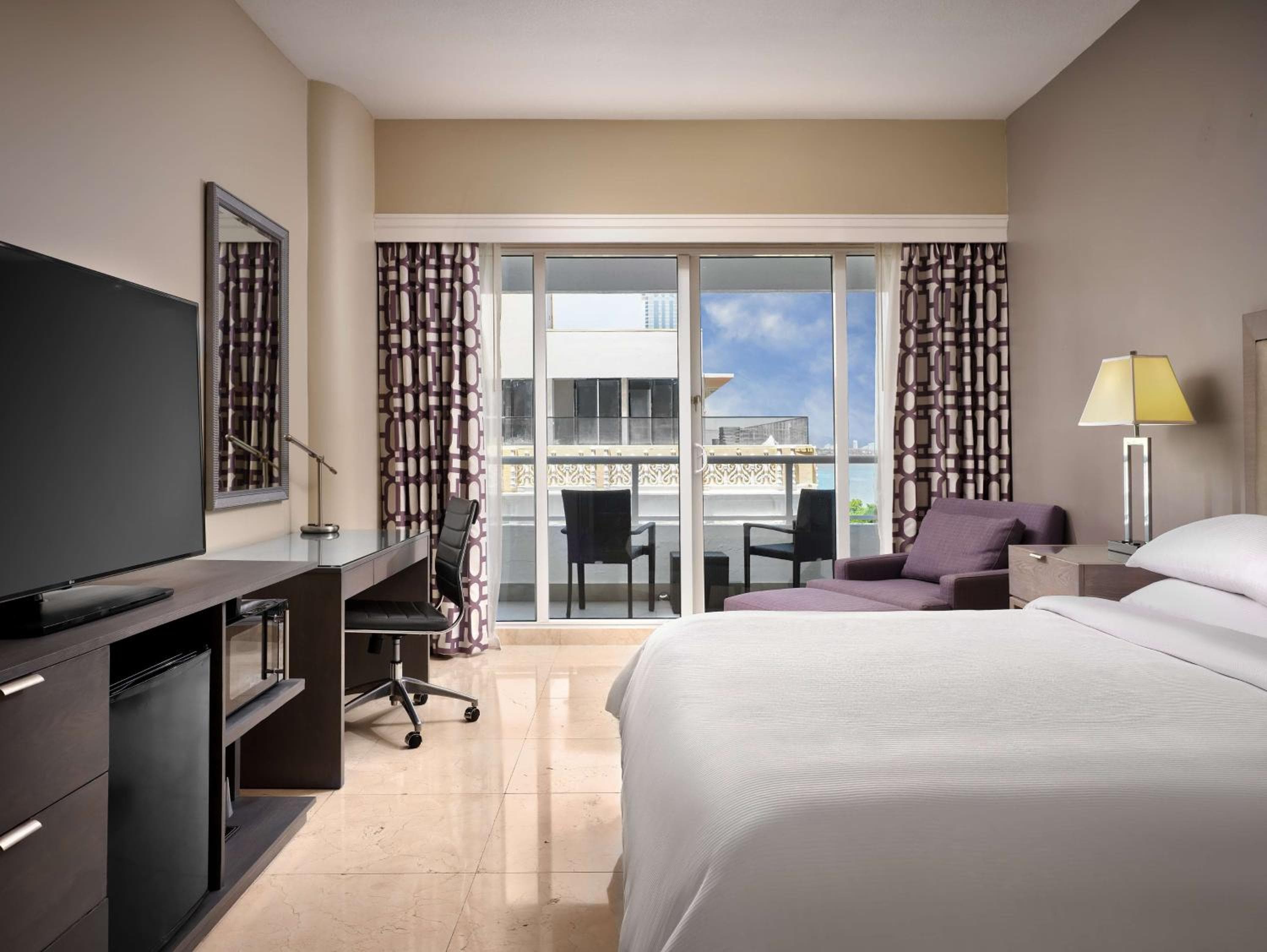 DoubleTree by Hilton Großhotel Biscayne Bay — 16