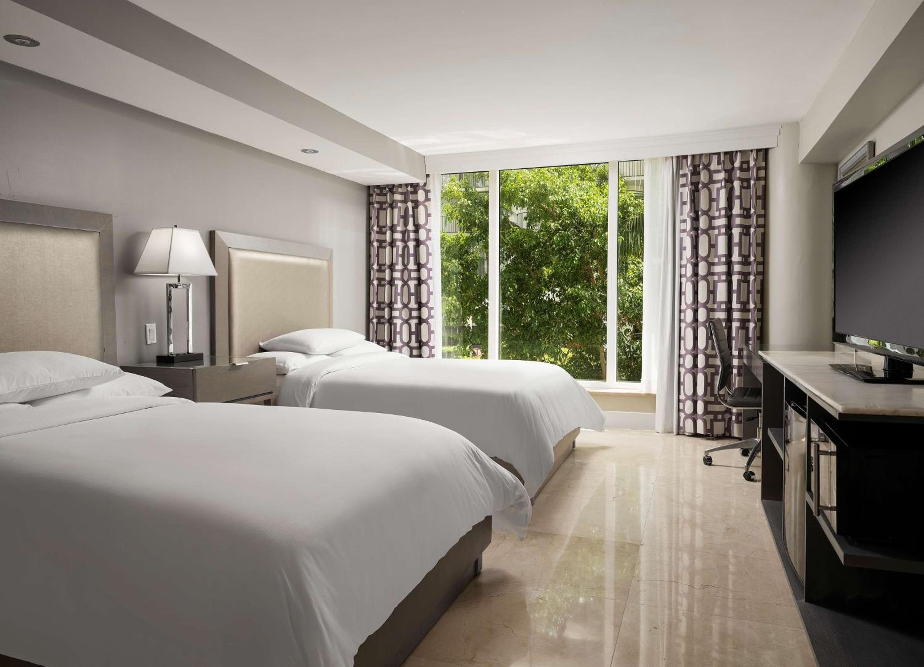 DoubleTree by Hilton Großhotel Biscayne Bay — 24