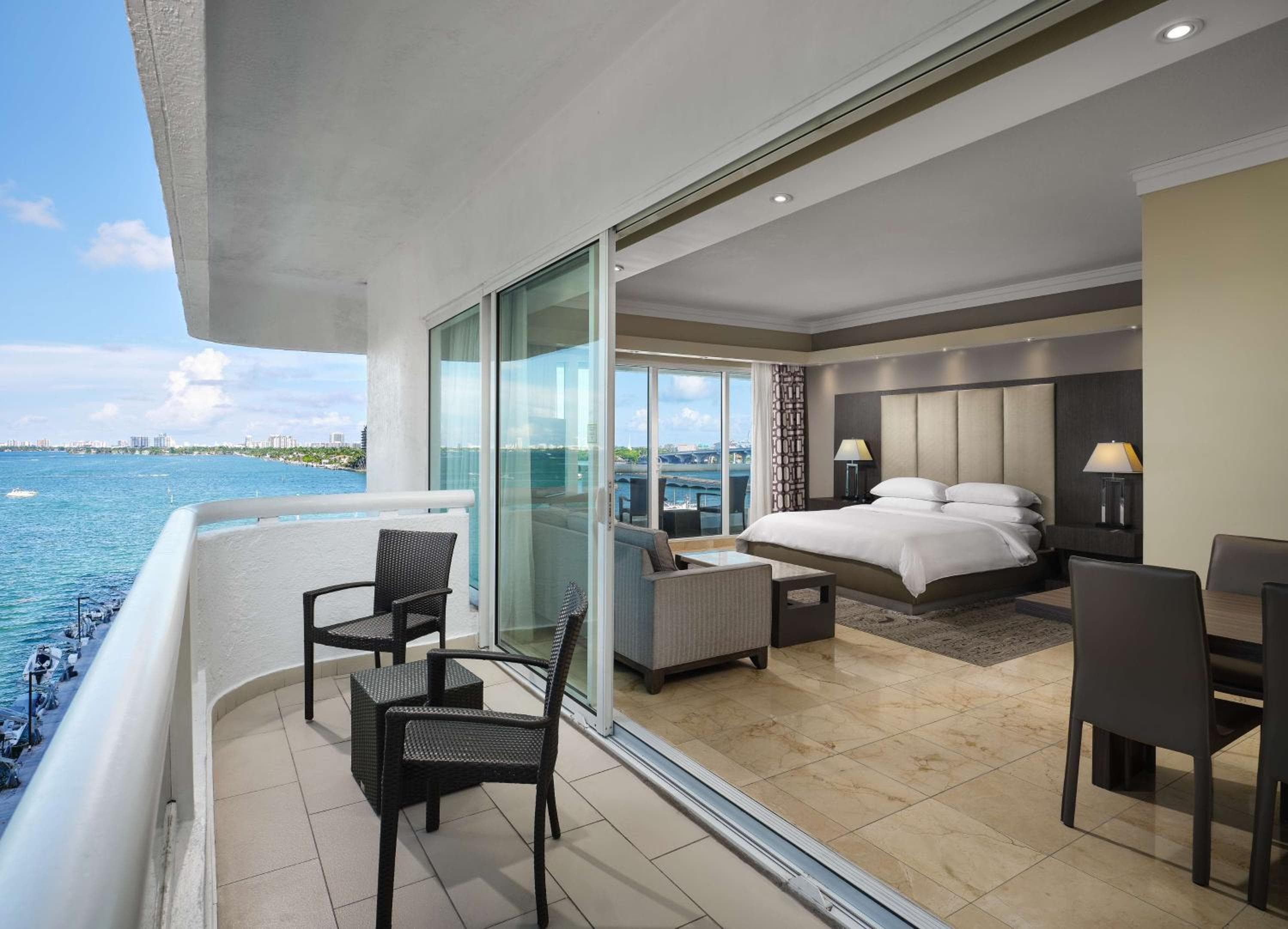 DoubleTree by Hilton Großhotel Biscayne Bay — 30