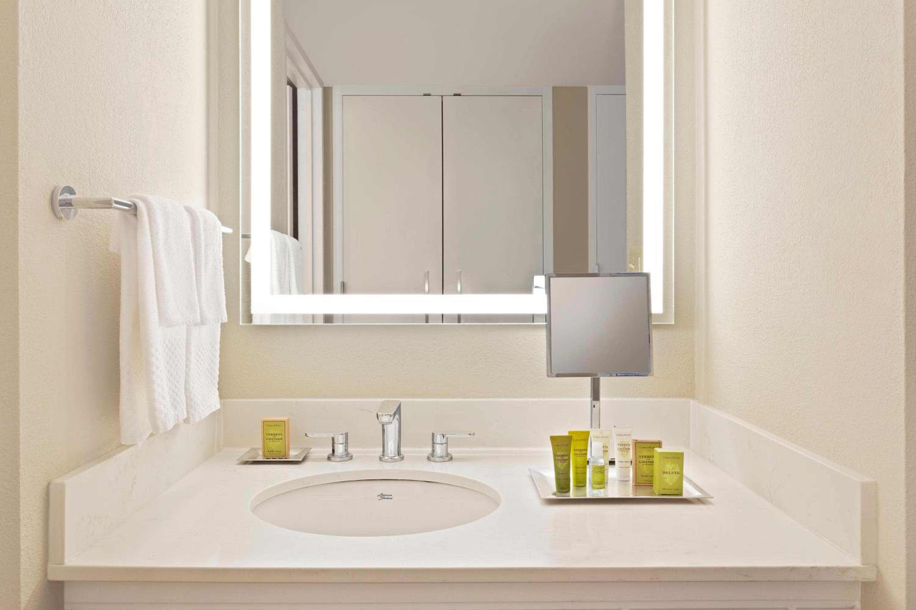 Hilton Orlando Lake Buena Vista - Disney Springs™ Area — 15
