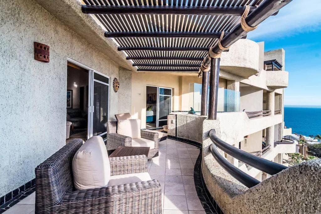 Oceanfront Penthouse, 2 Masters, 2 Baths, kitchen! — 6
