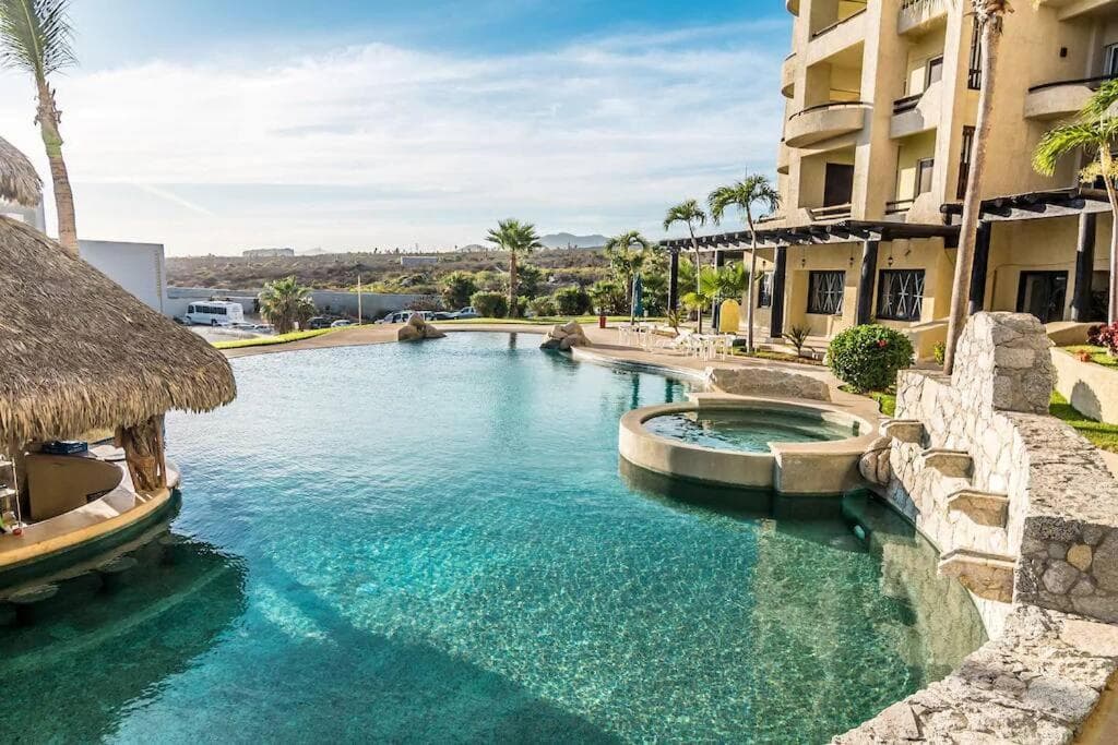 Oceanfront Penthouse, 2 Masters, 2 Baths, kitchen! — 7