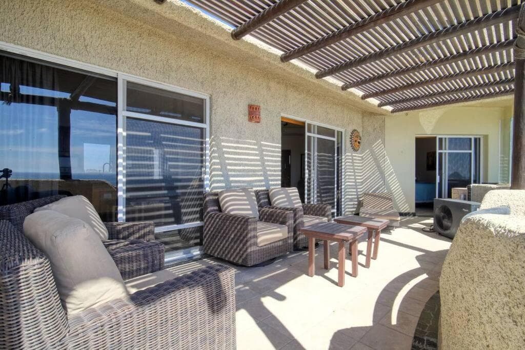 Oceanfront Penthouse, 2 Masters, 2 Baths, kitchen! — 17