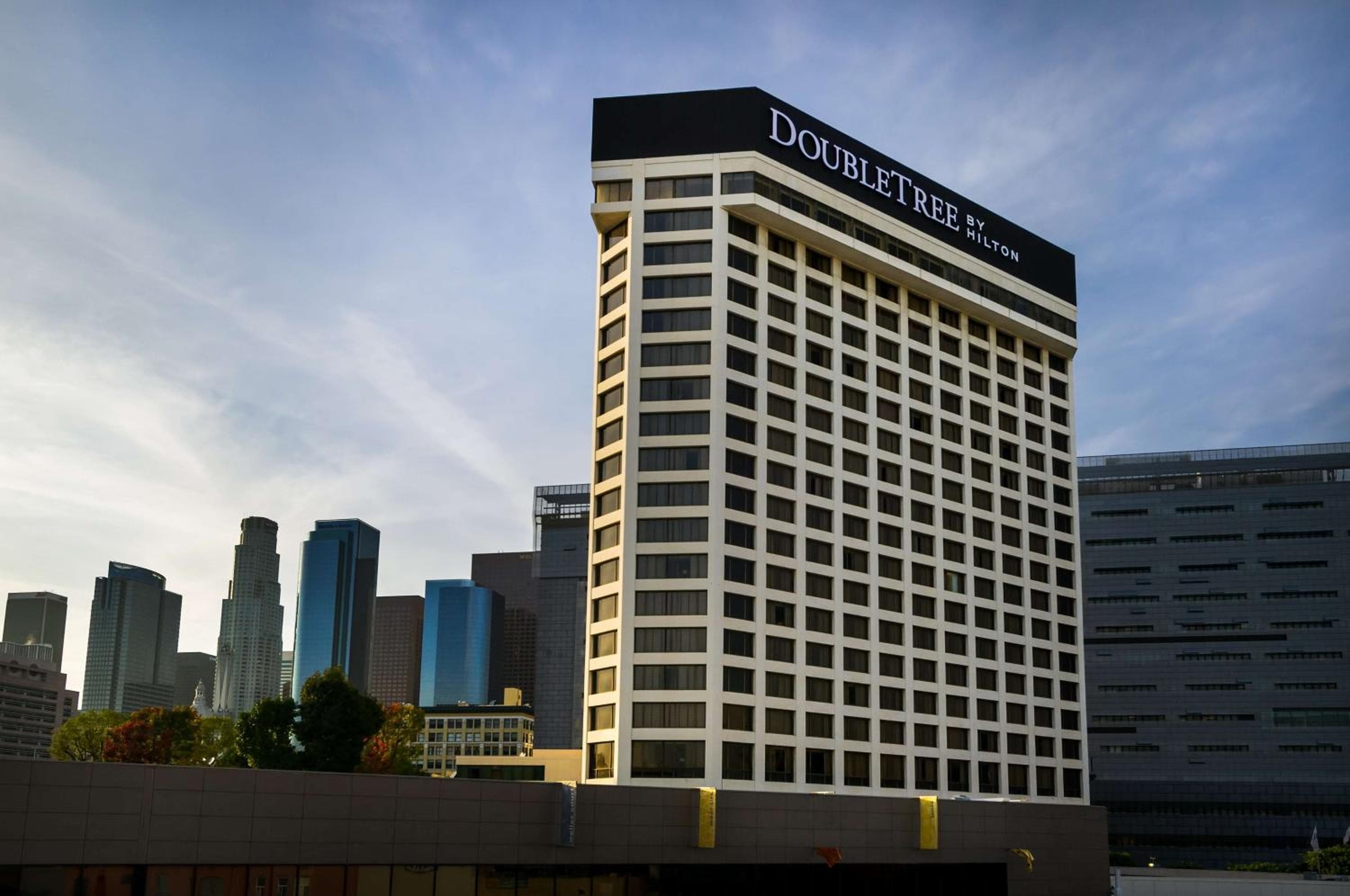 Doubletree by Hilton Los Angeles Downtown — 1