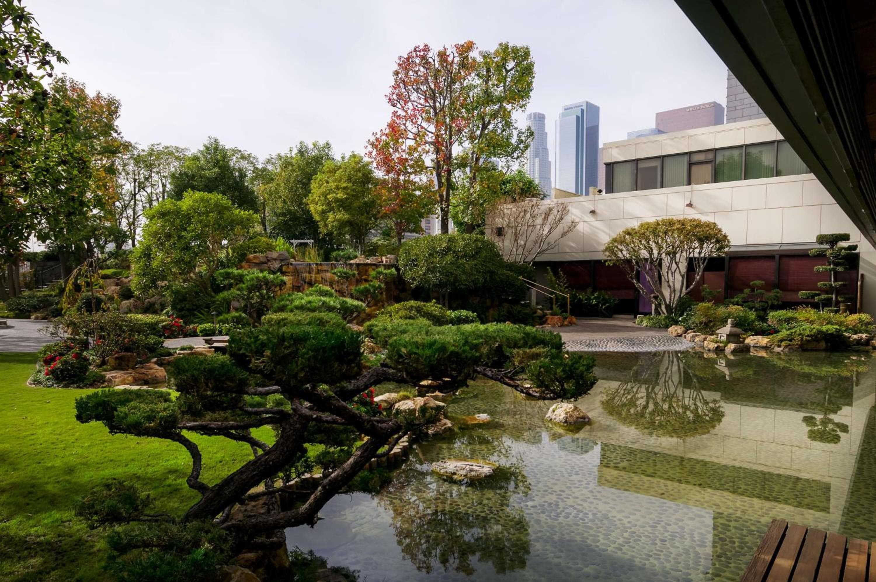 Doubletree by Hilton Los Angeles Downtown — 10
