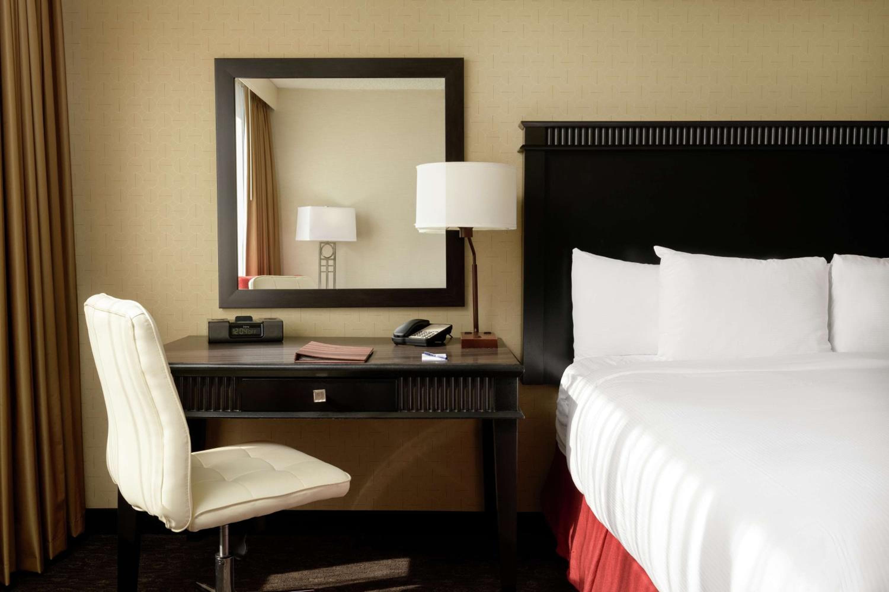Doubletree by Hilton Los Angeles Downtown — 22