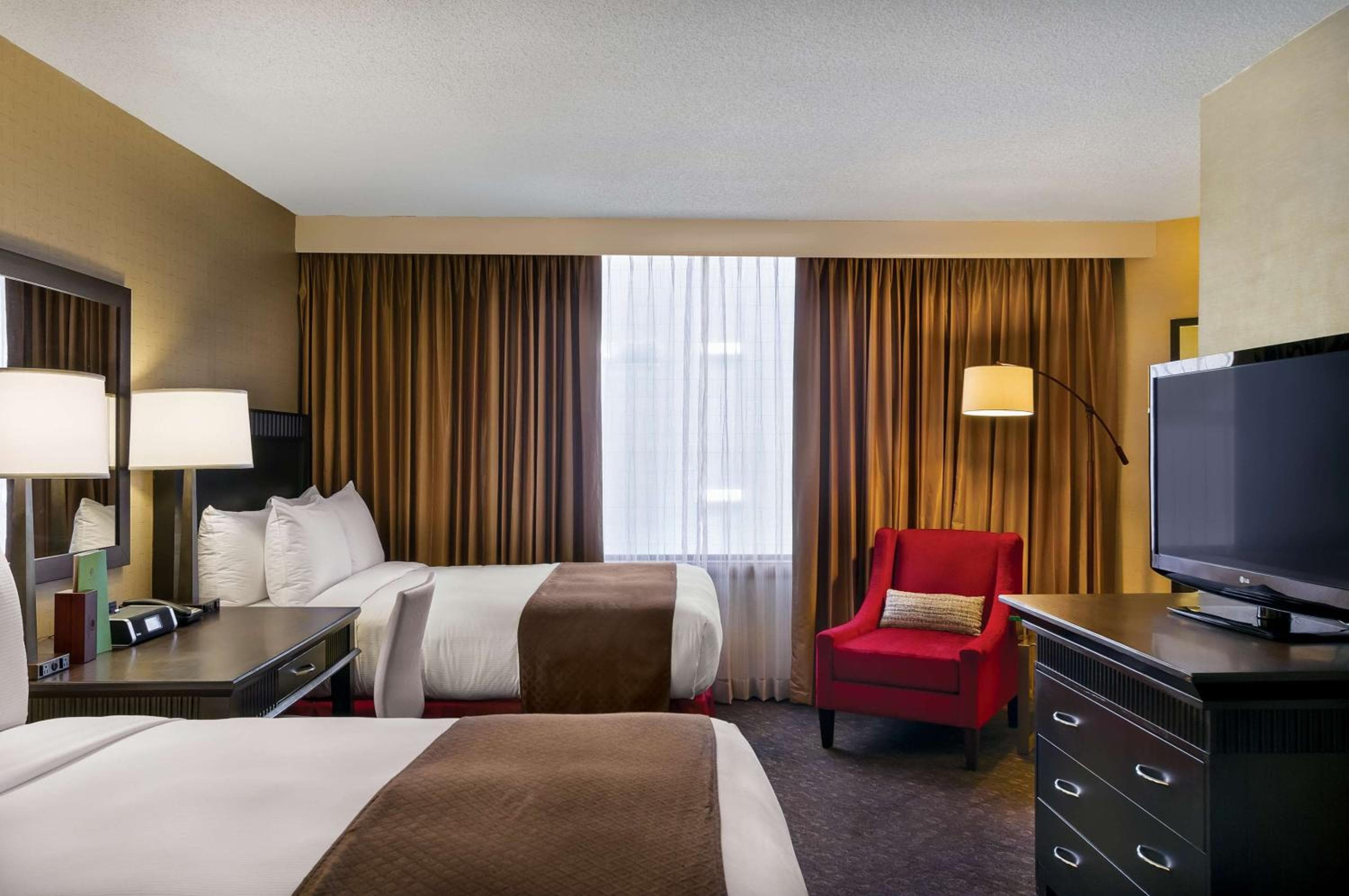 Doubletree by Hilton Los Angeles Downtown — 25