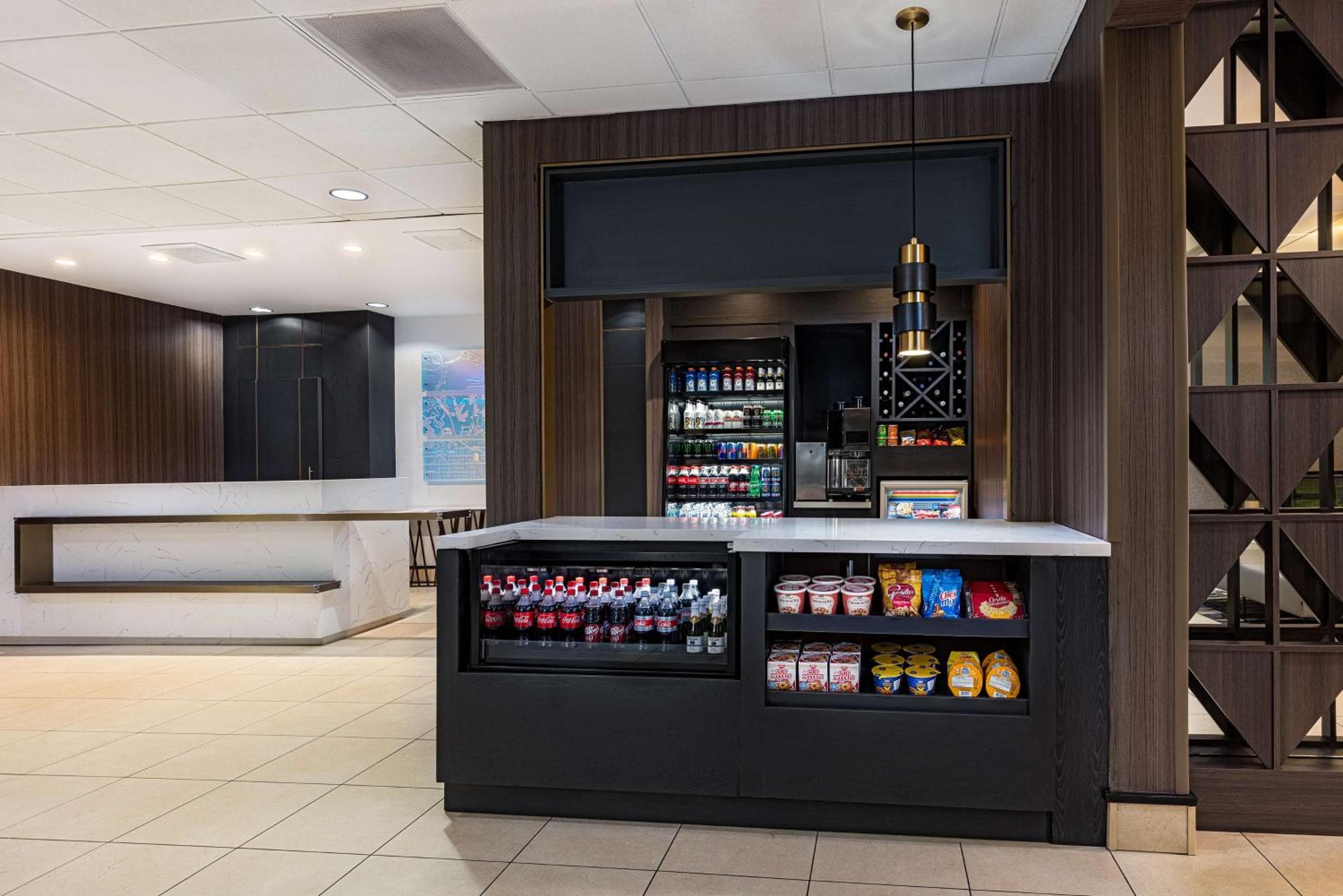 Hilton Garden Inn Los Angeles / Hollywood — 8