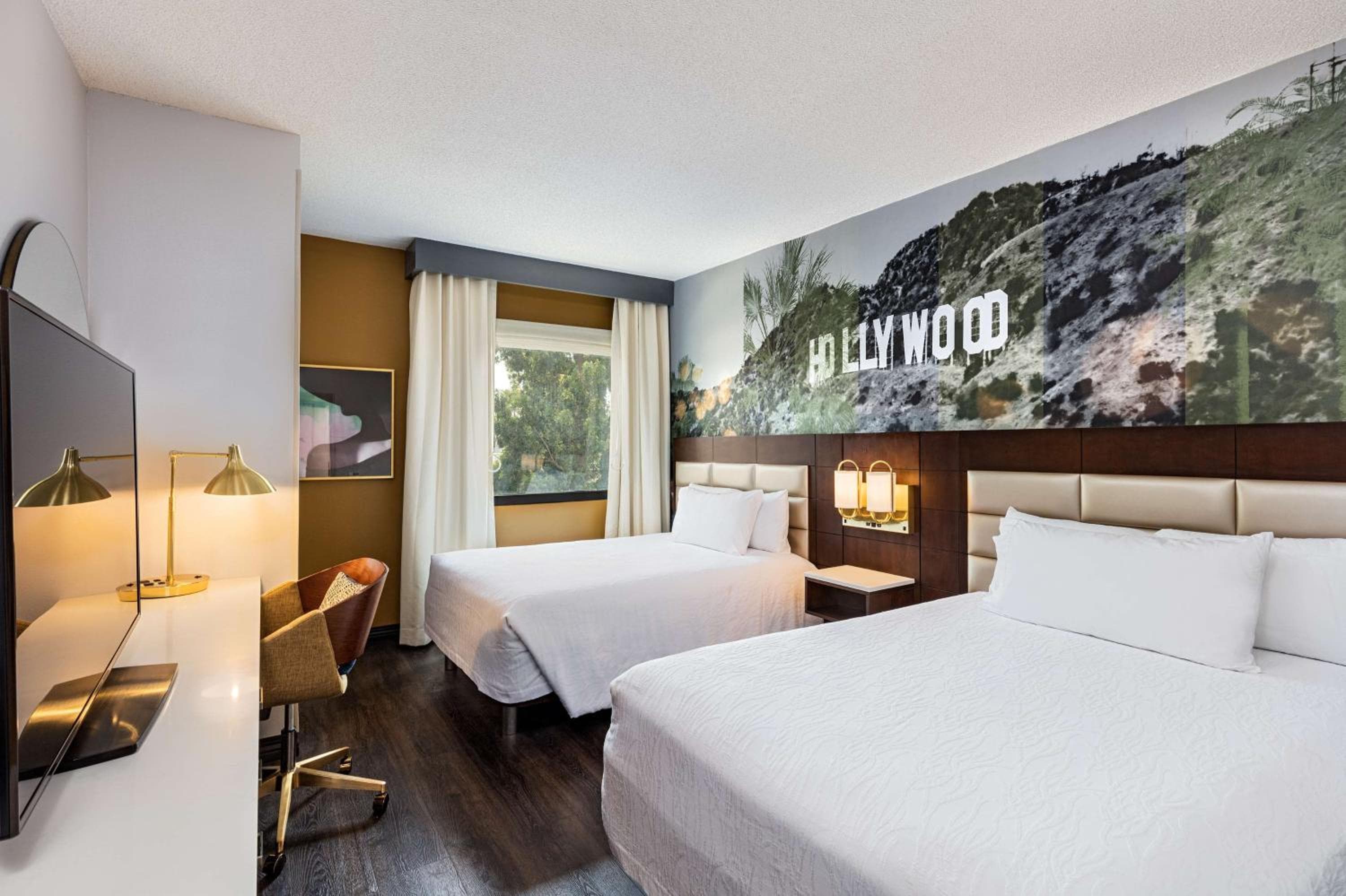 Hilton Garden Inn Los Angeles / Hollywood — 18