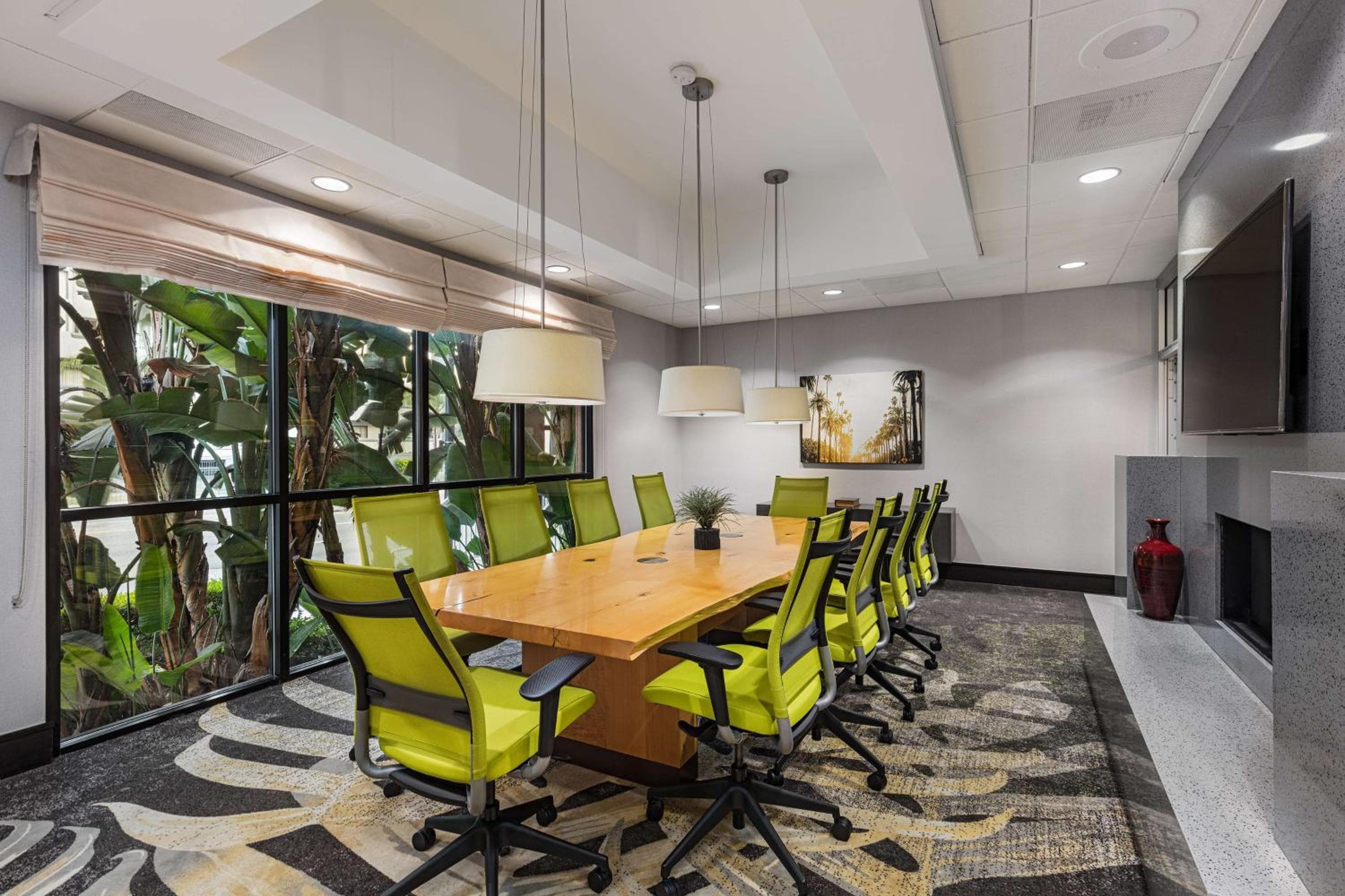 Hilton Garden Inn Los Angeles / Hollywood — 26