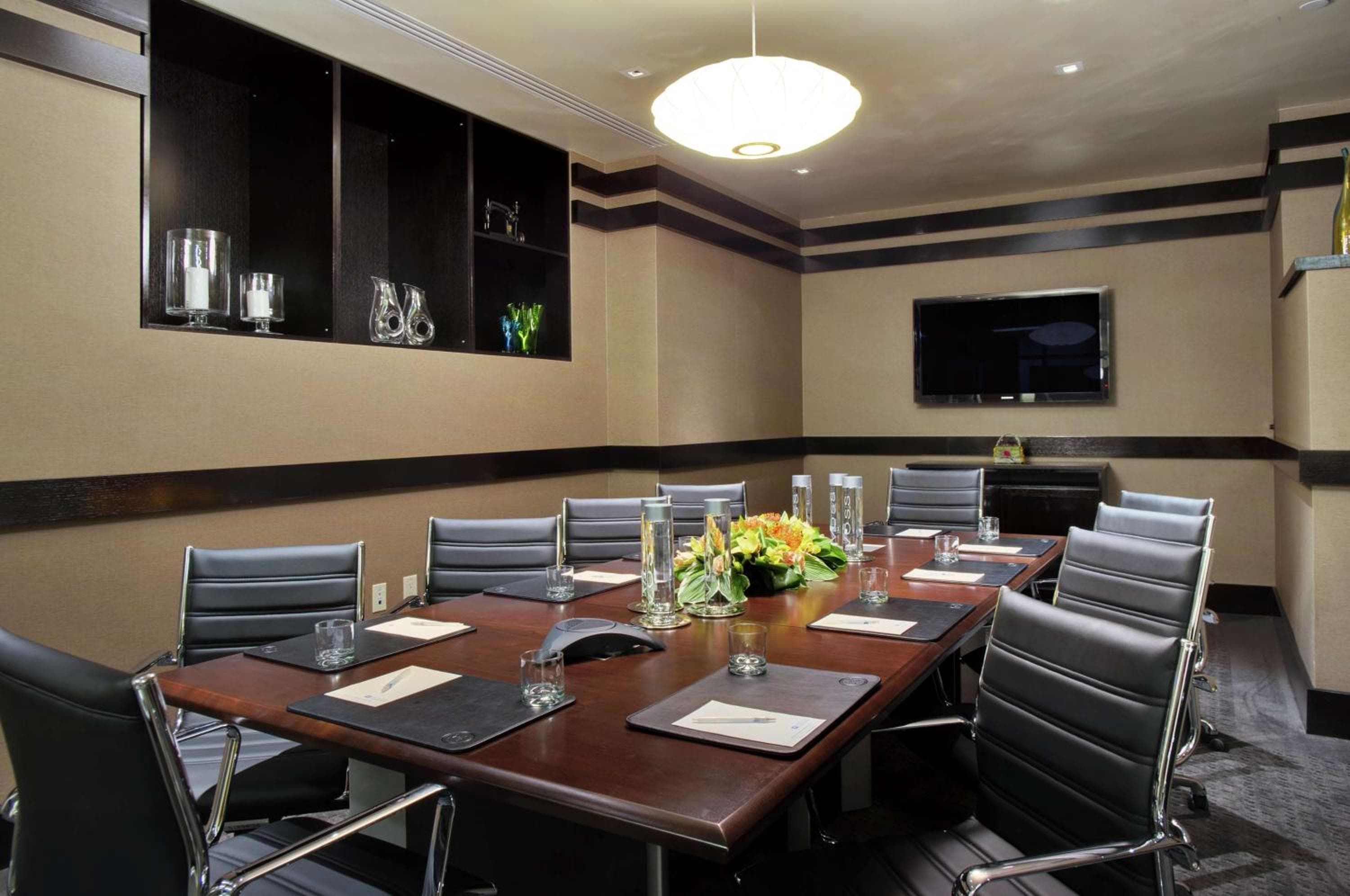 Hilton Distretto della moda di New York — 28