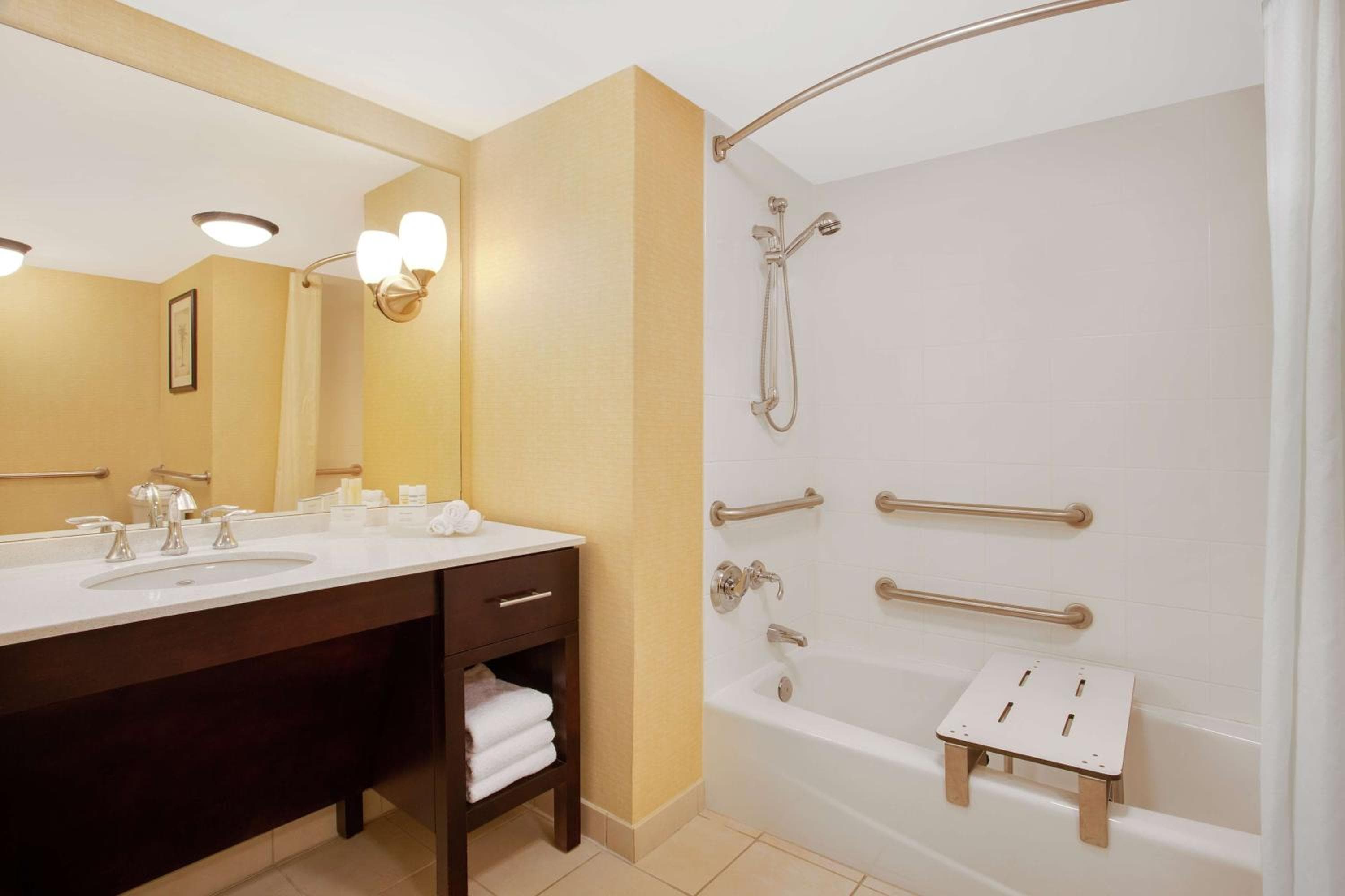 Homewood Suites by Hilton Tampa-Brandon — 9