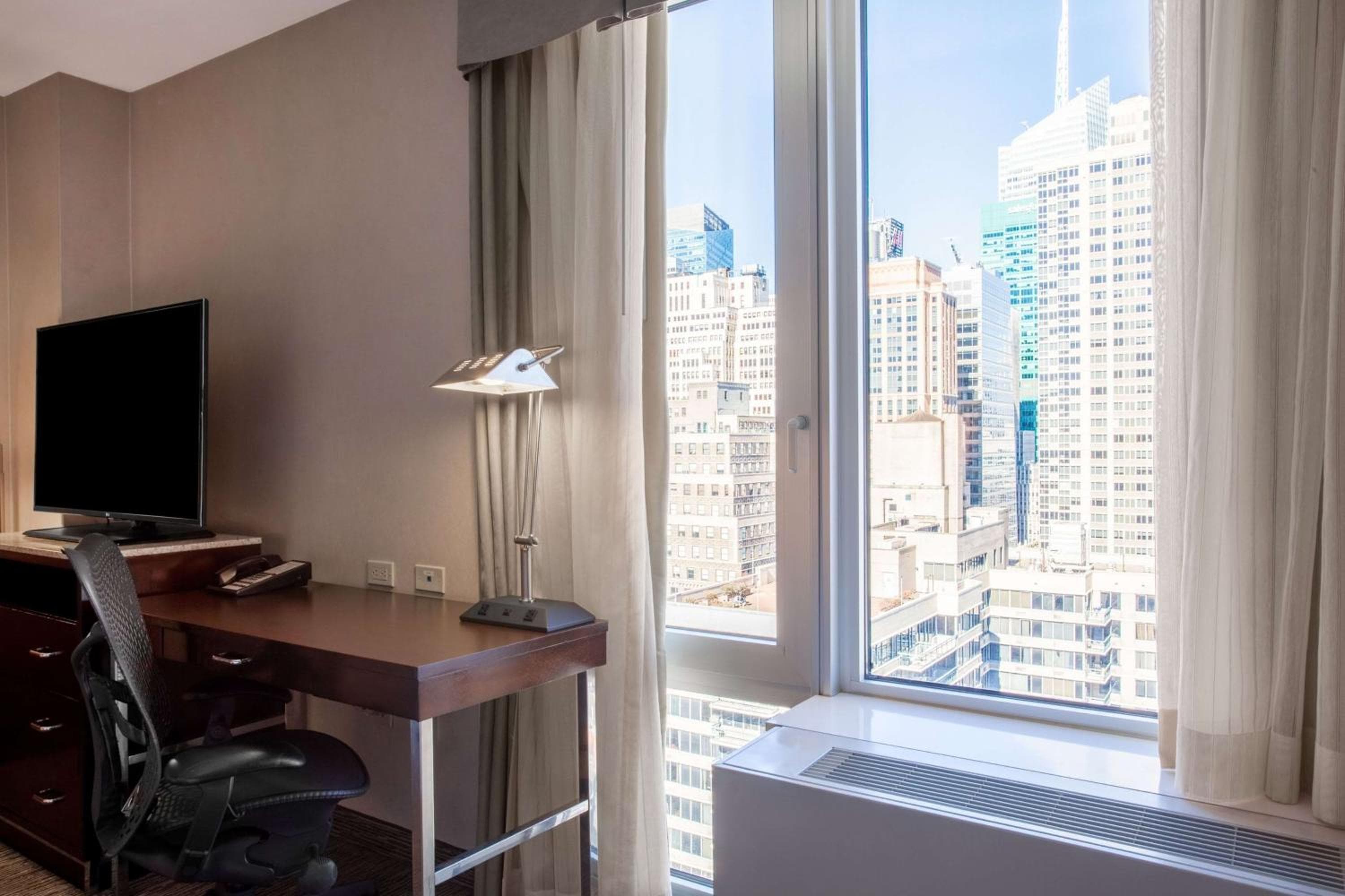 Hilton Garden Inn West 35th Street — 23