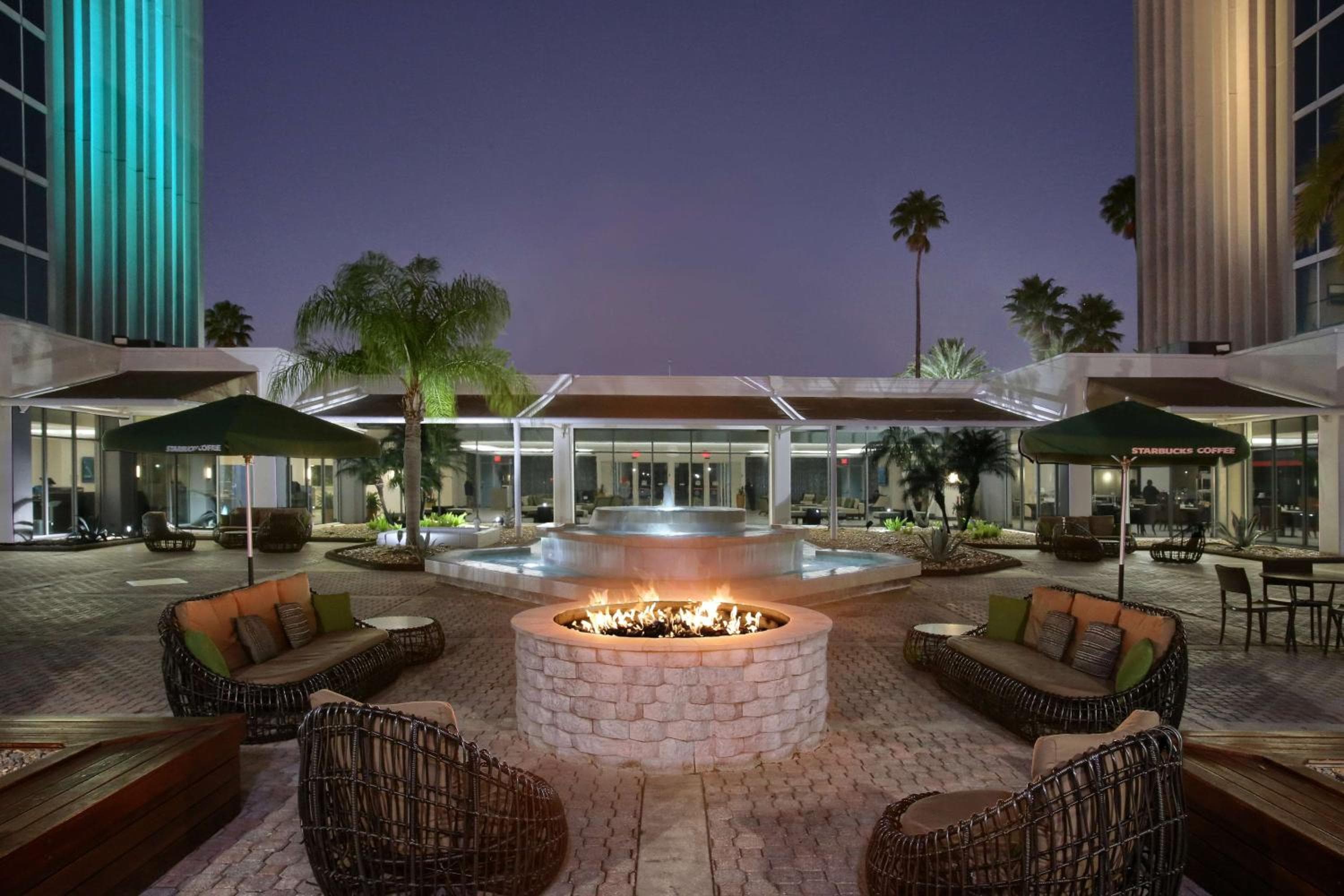 DoubleTree by Hilton all'ingresso dell'Universal Orlando — 2