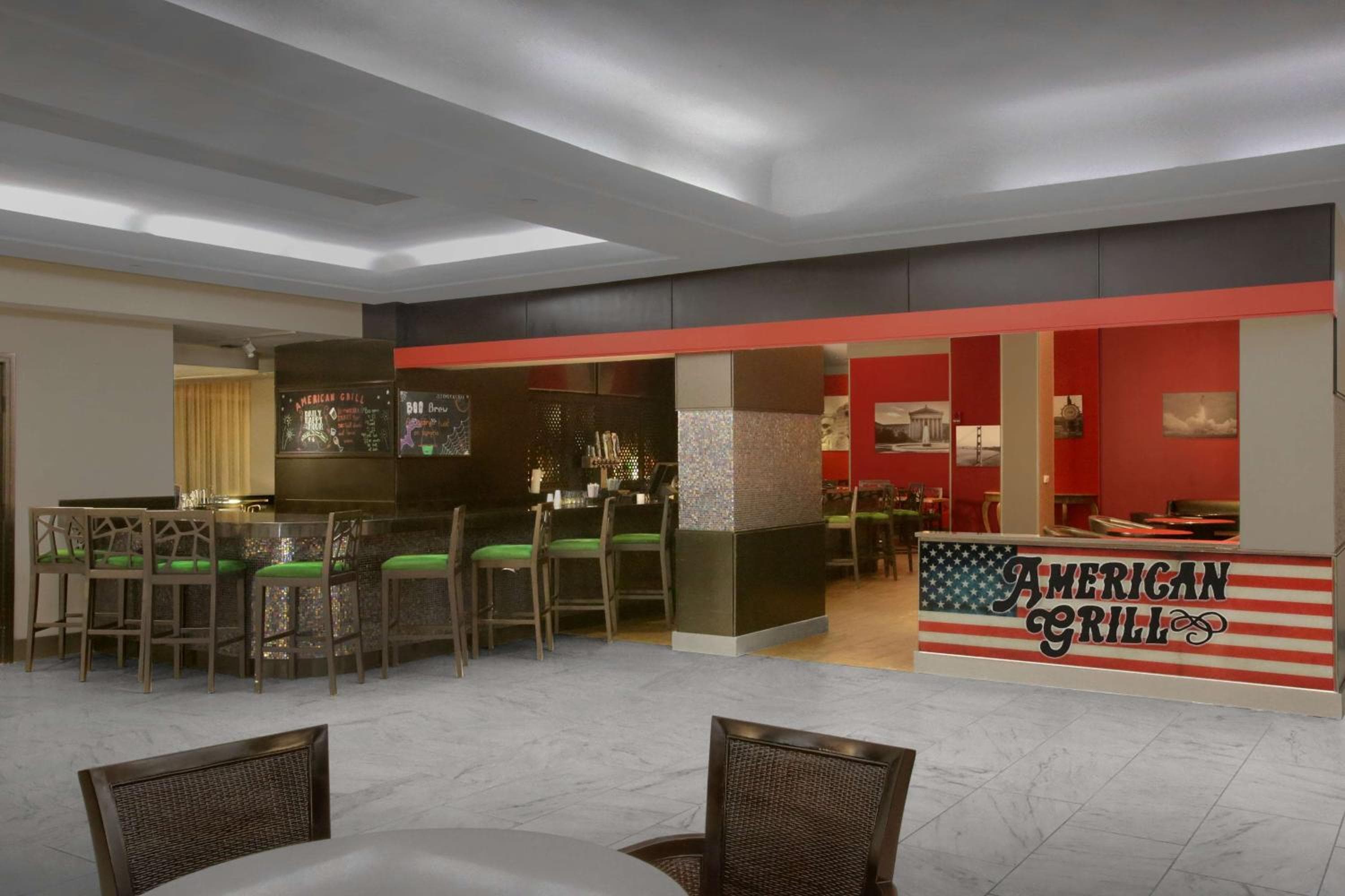 DoubleTree by Hilton all'ingresso dell'Universal Orlando — 13