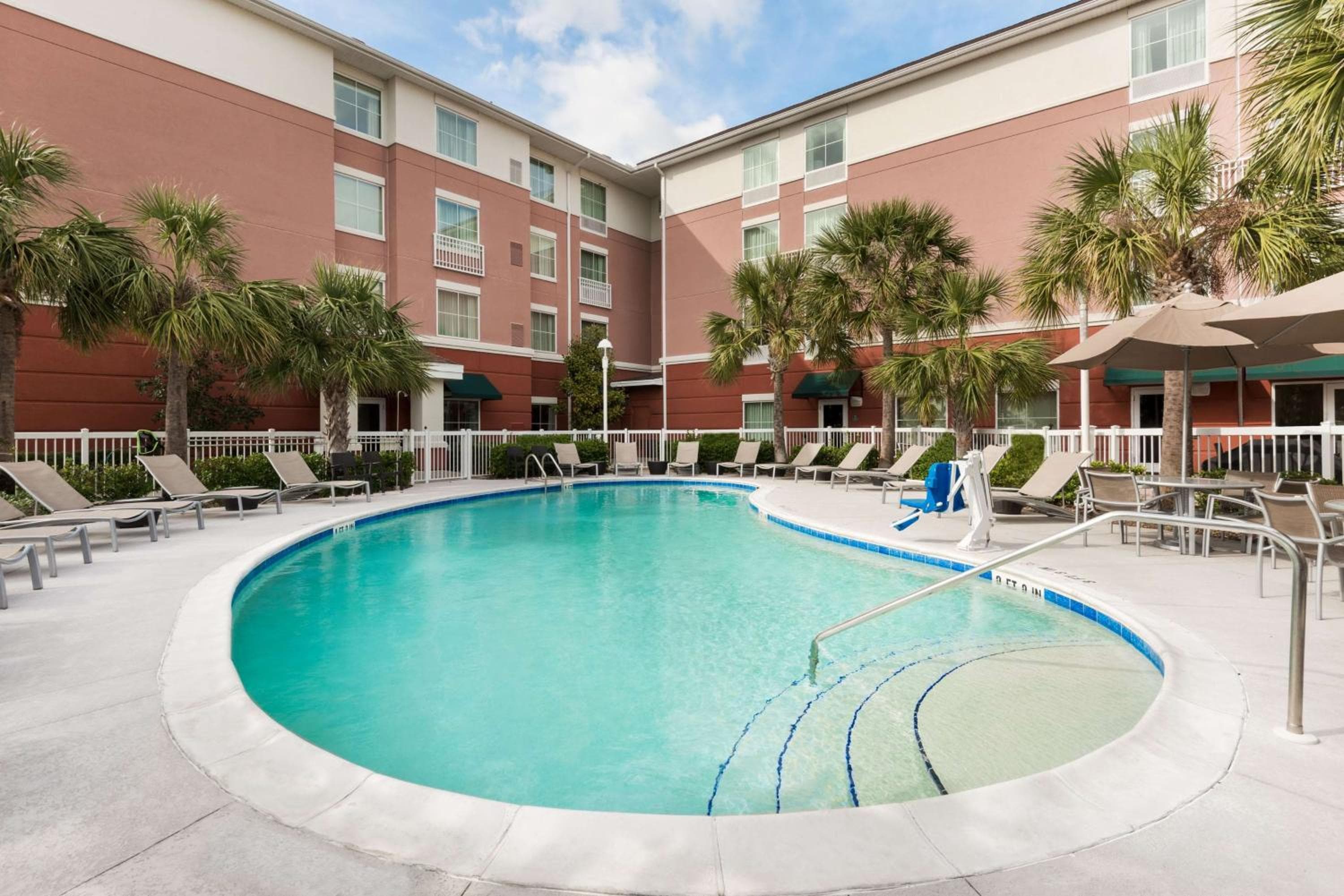 Homewood Suites dell'Hilton Orlando Airport — 12