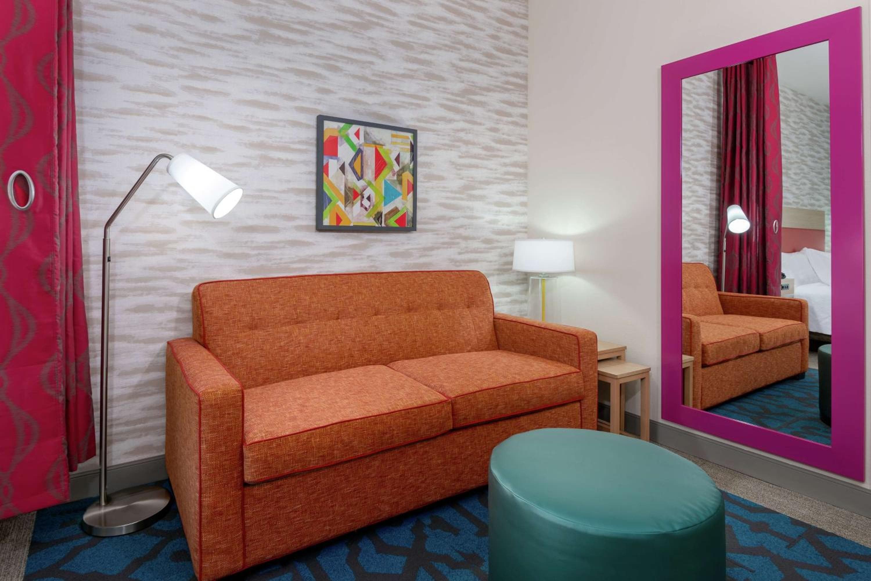 Home2 Suites By Hilton Orlando cerca de Universal — 3