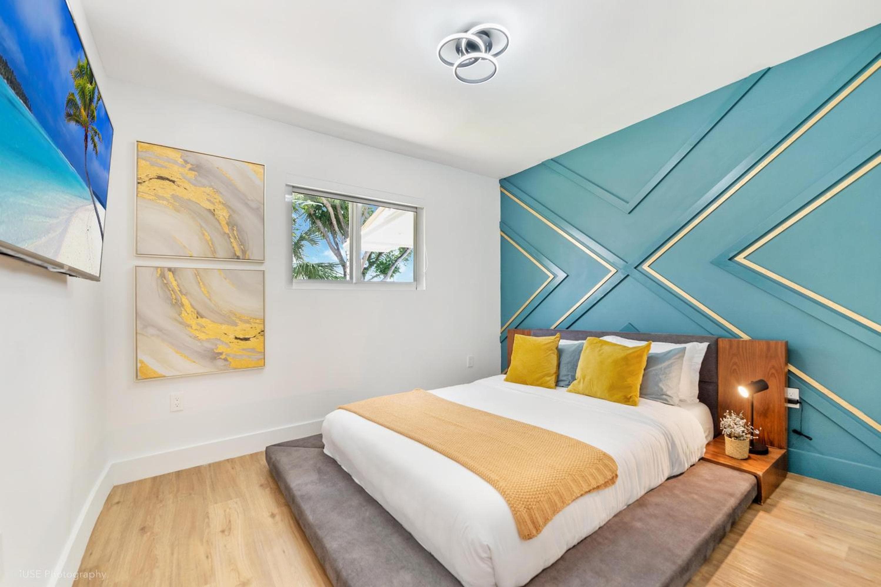 Miami Paradise — 13