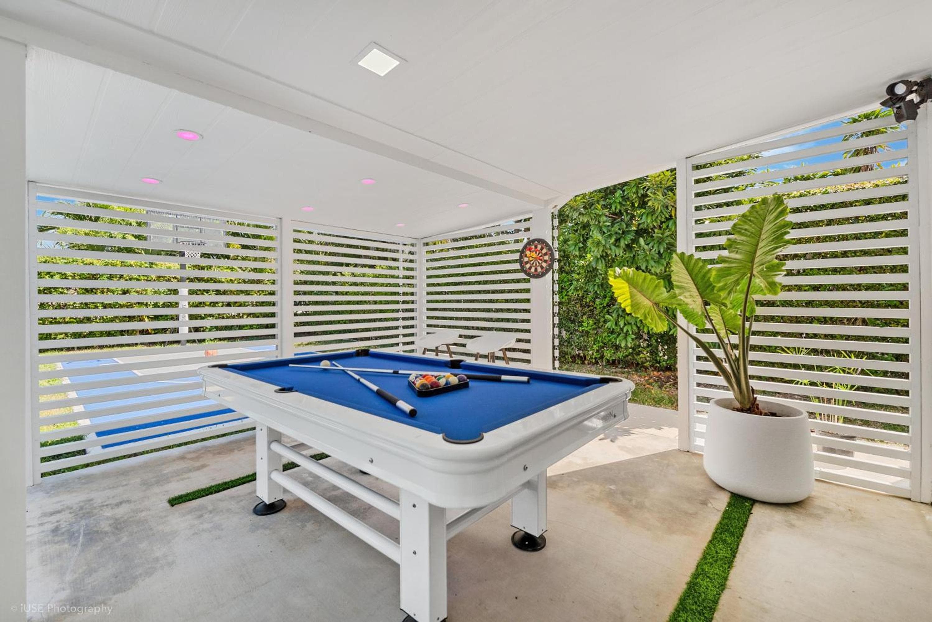 Miami Paradise — 20