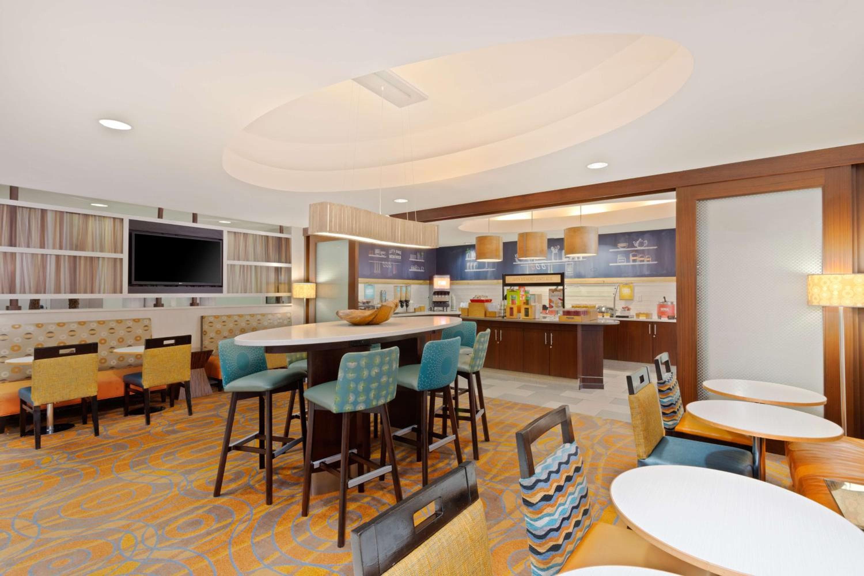 Hampton Inn Orlando-International Airport — 12