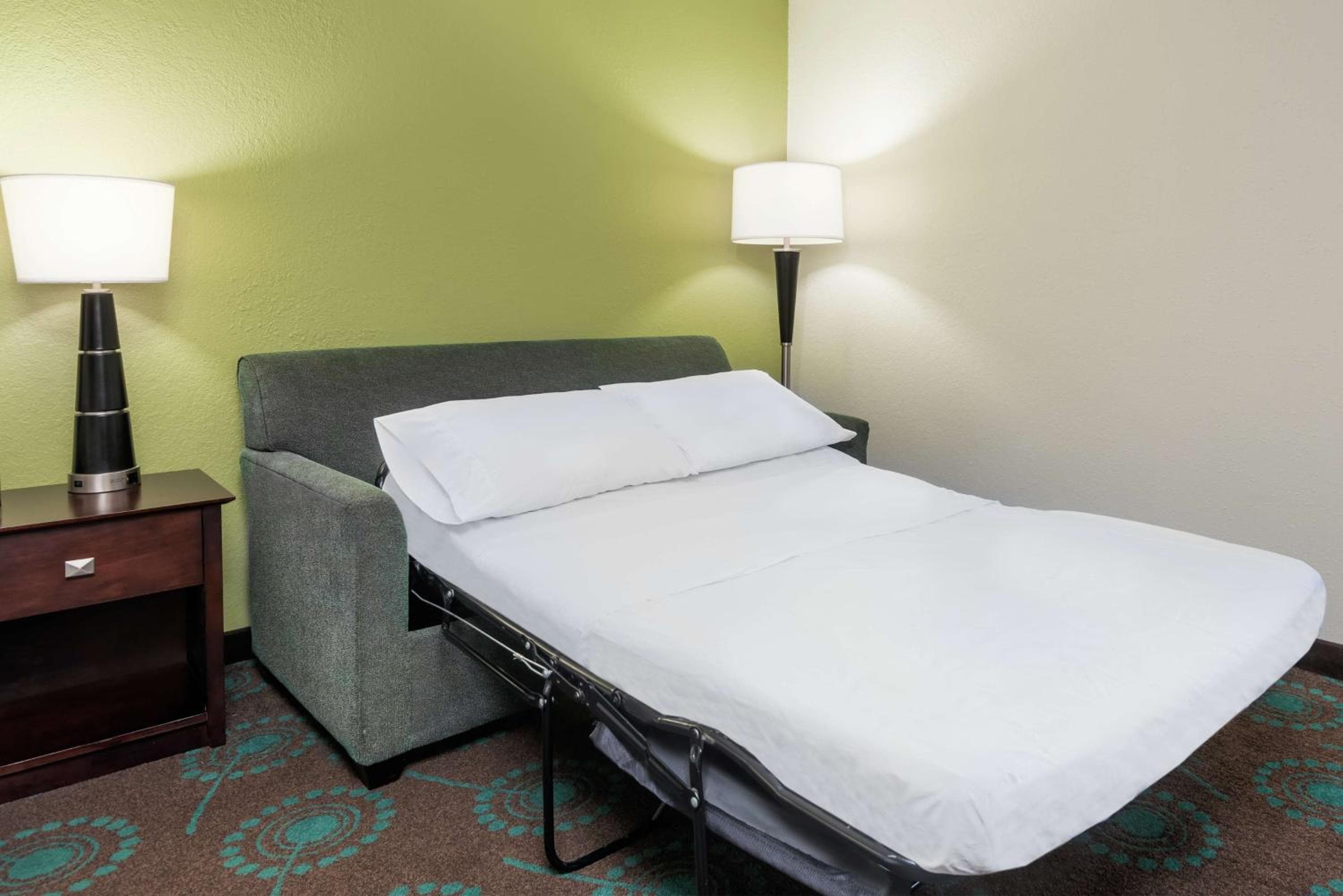Hampton Inn Orlando-International Airport — 19