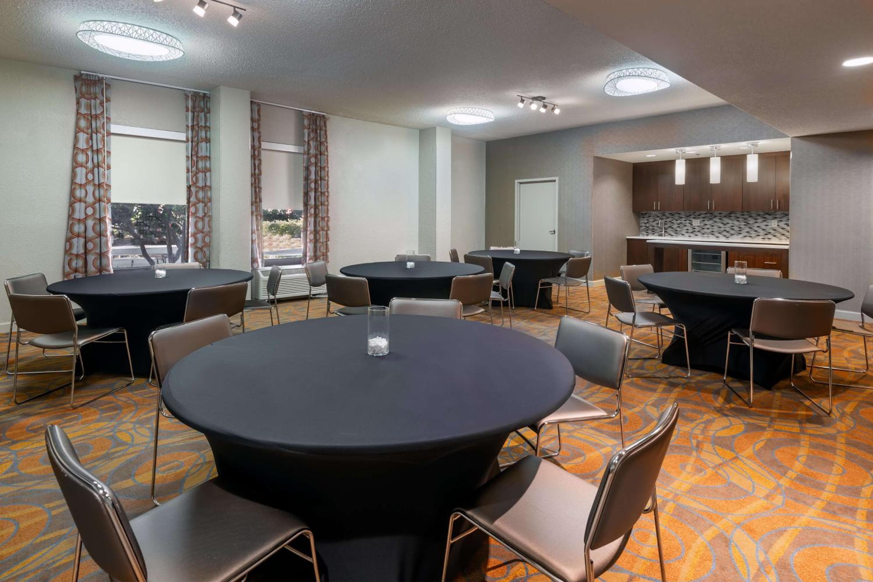 Hampton Inn Orlando-International Airport — 9
