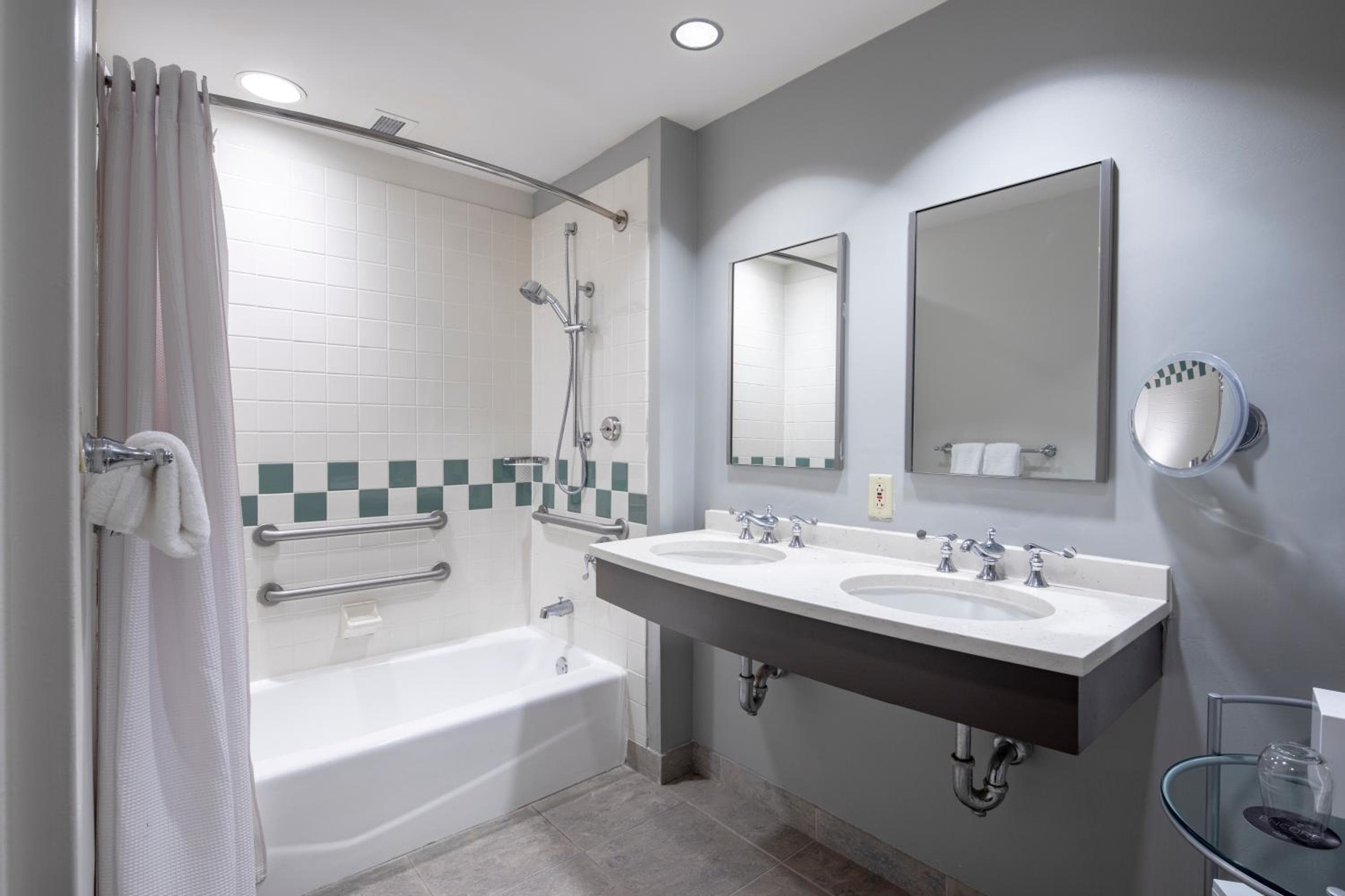 Universal's Hard Rock Hotel® — 20