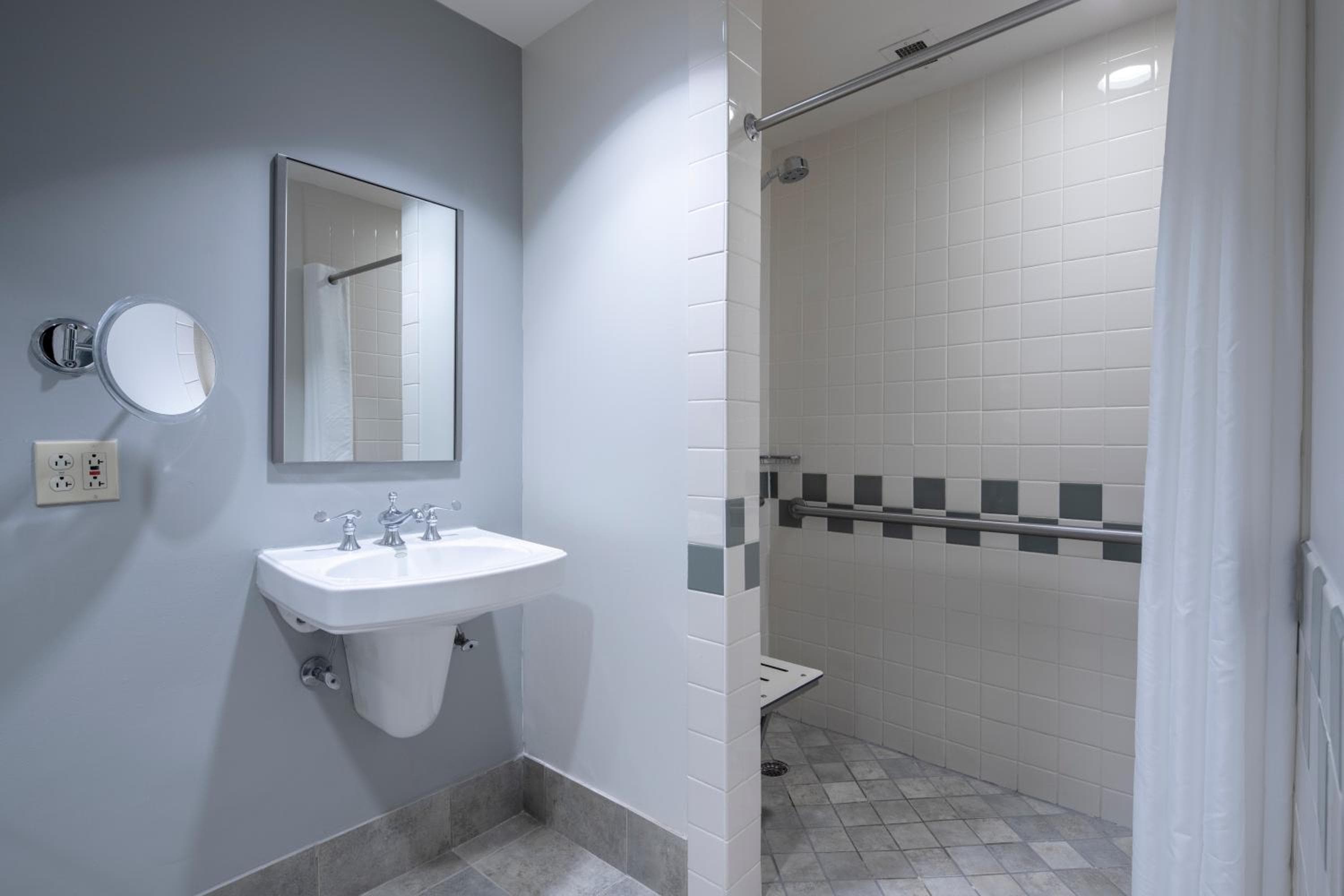 Universal's Hard Rock Hotel® — 21