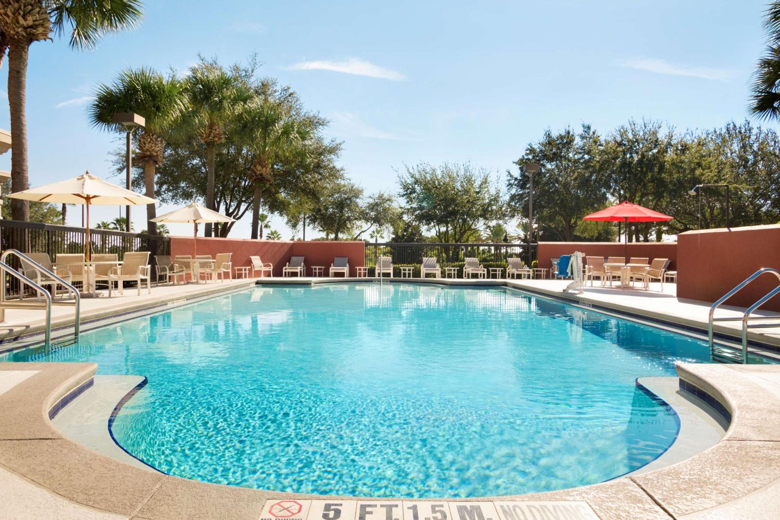 Hampton Inn Orlando-Convention Center International Drive Area — 3