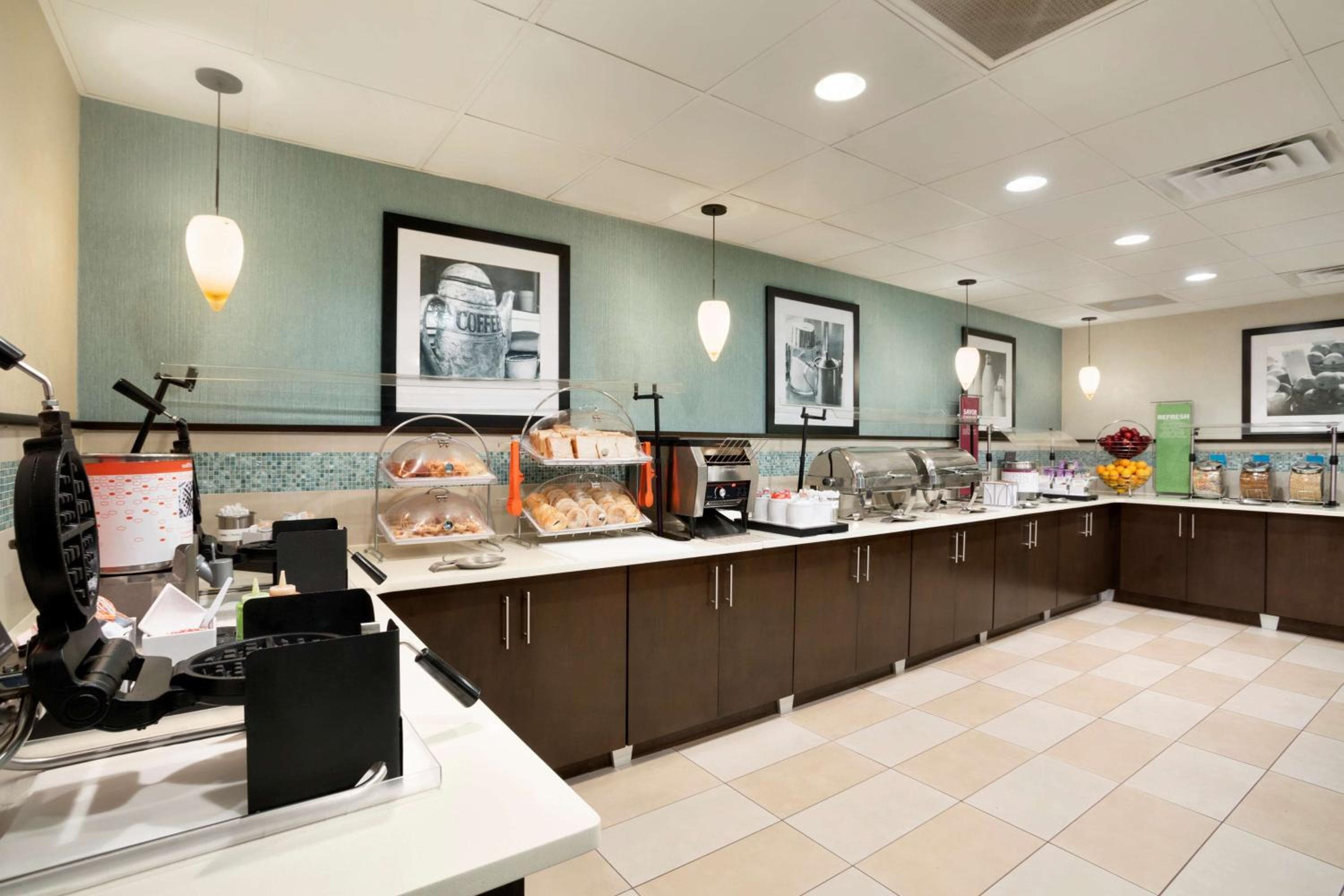 Hampton Inn Orlando-Convention Center International Drive Area — 8