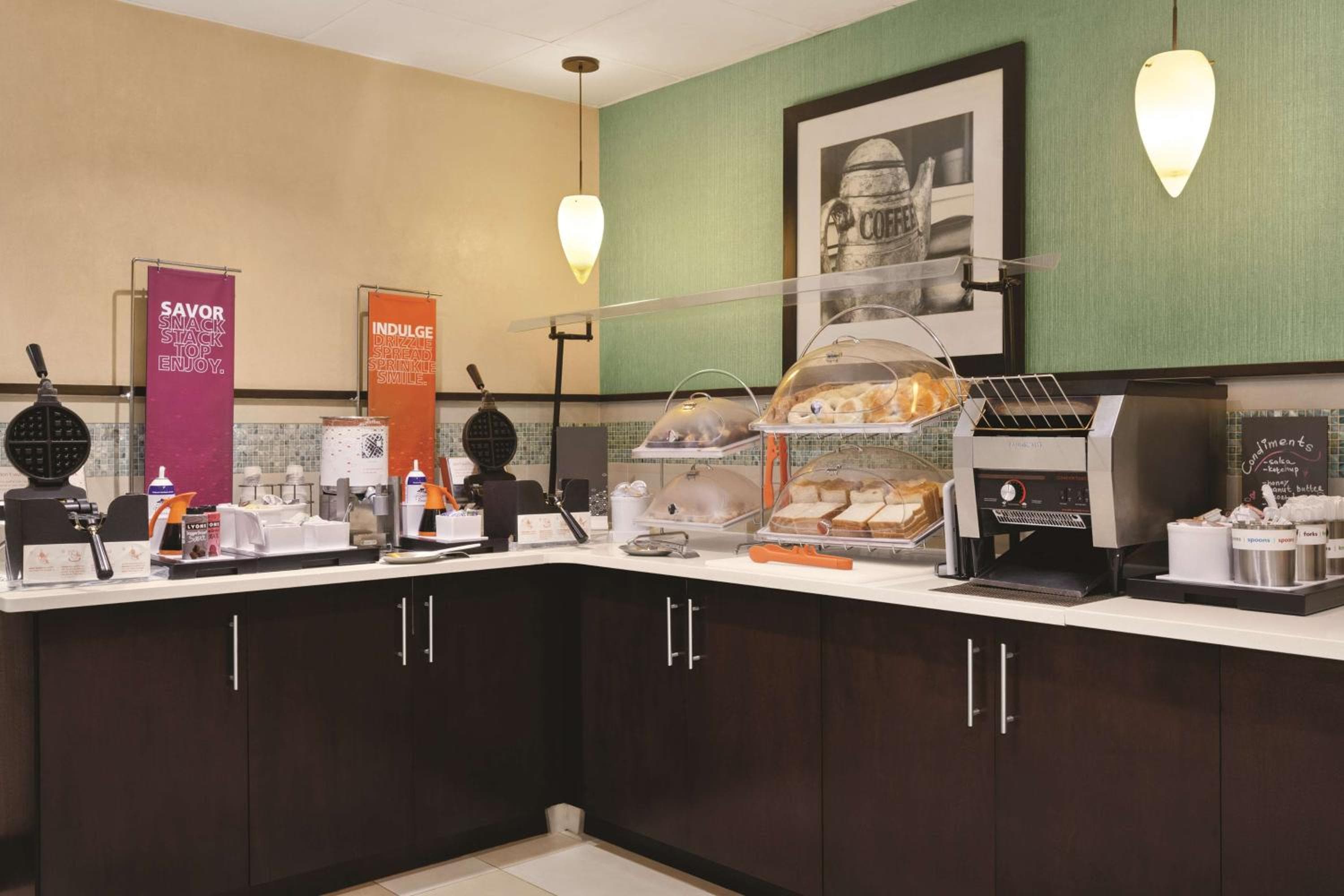 Hampton Inn Orlando-Convention Center International Drive Area — 10