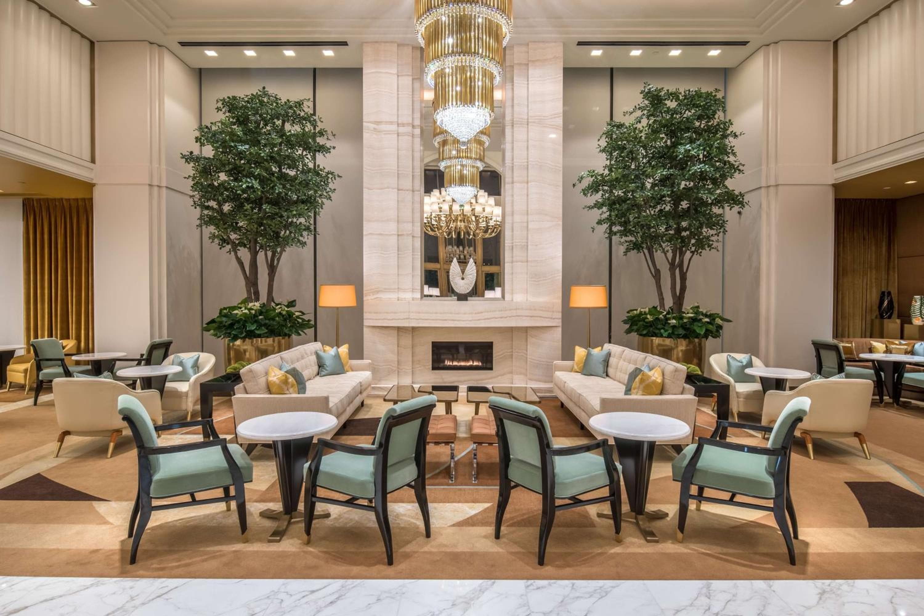 Waldorf Astoria Beverly Hills — 13