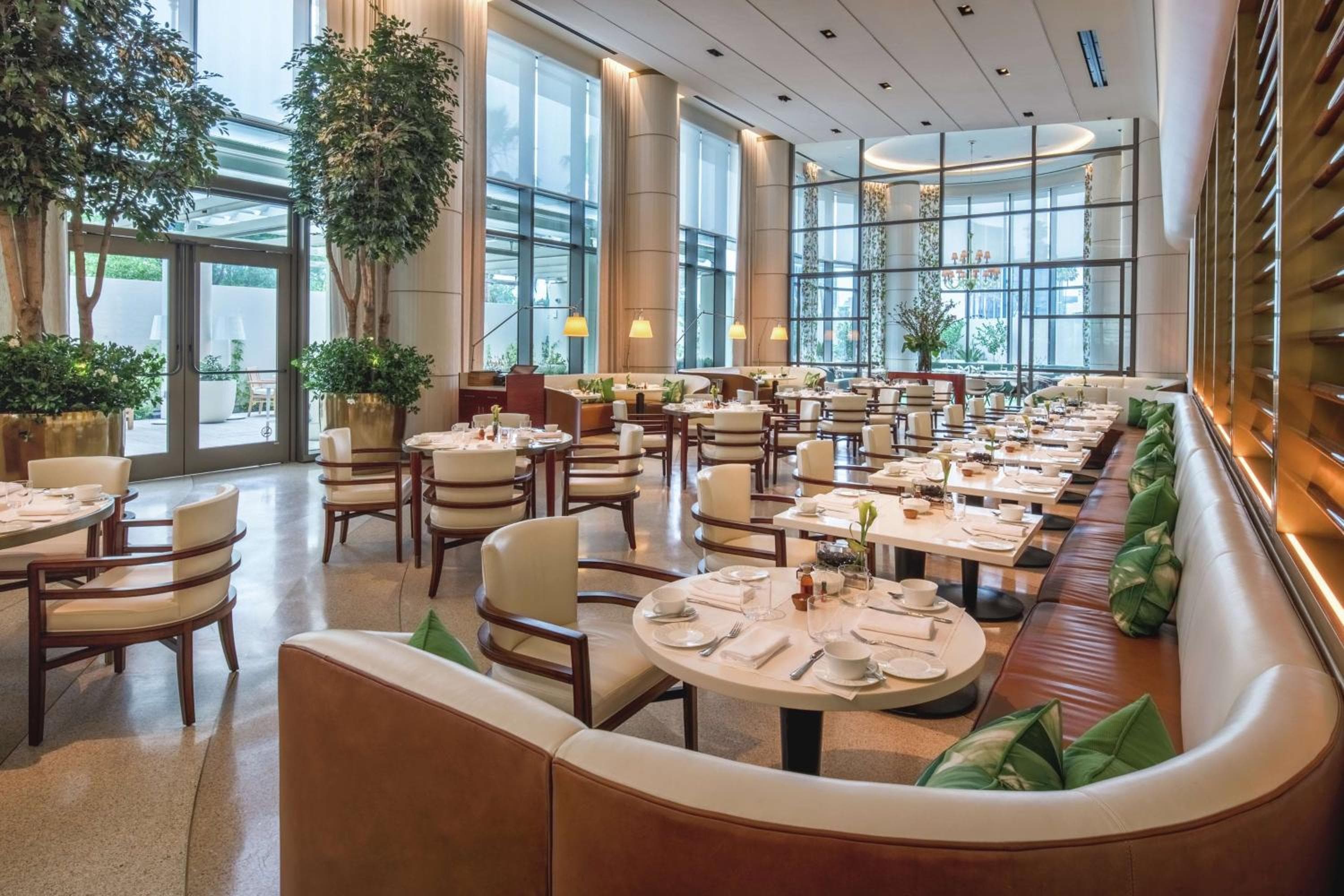 Waldorf Astoria Beverly Hills — 12