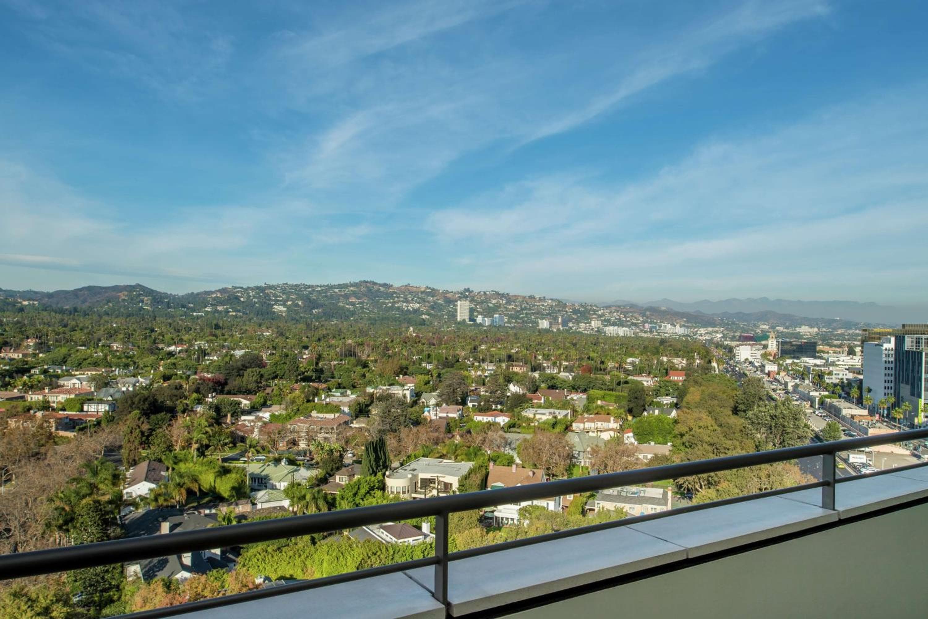 Waldorf Astoria Beverly Hills — 17