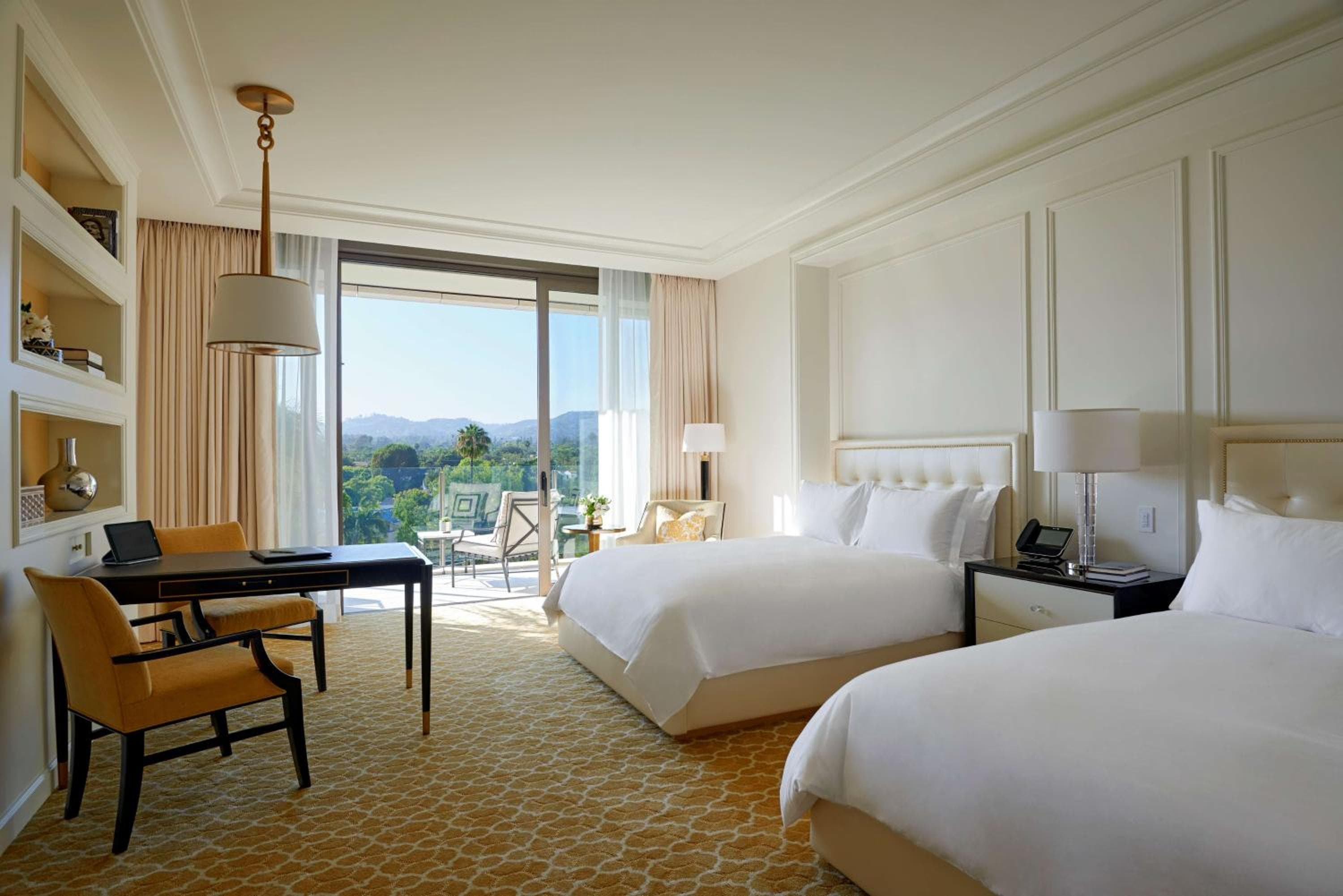 Waldorf Astoria Beverly Hills — 18