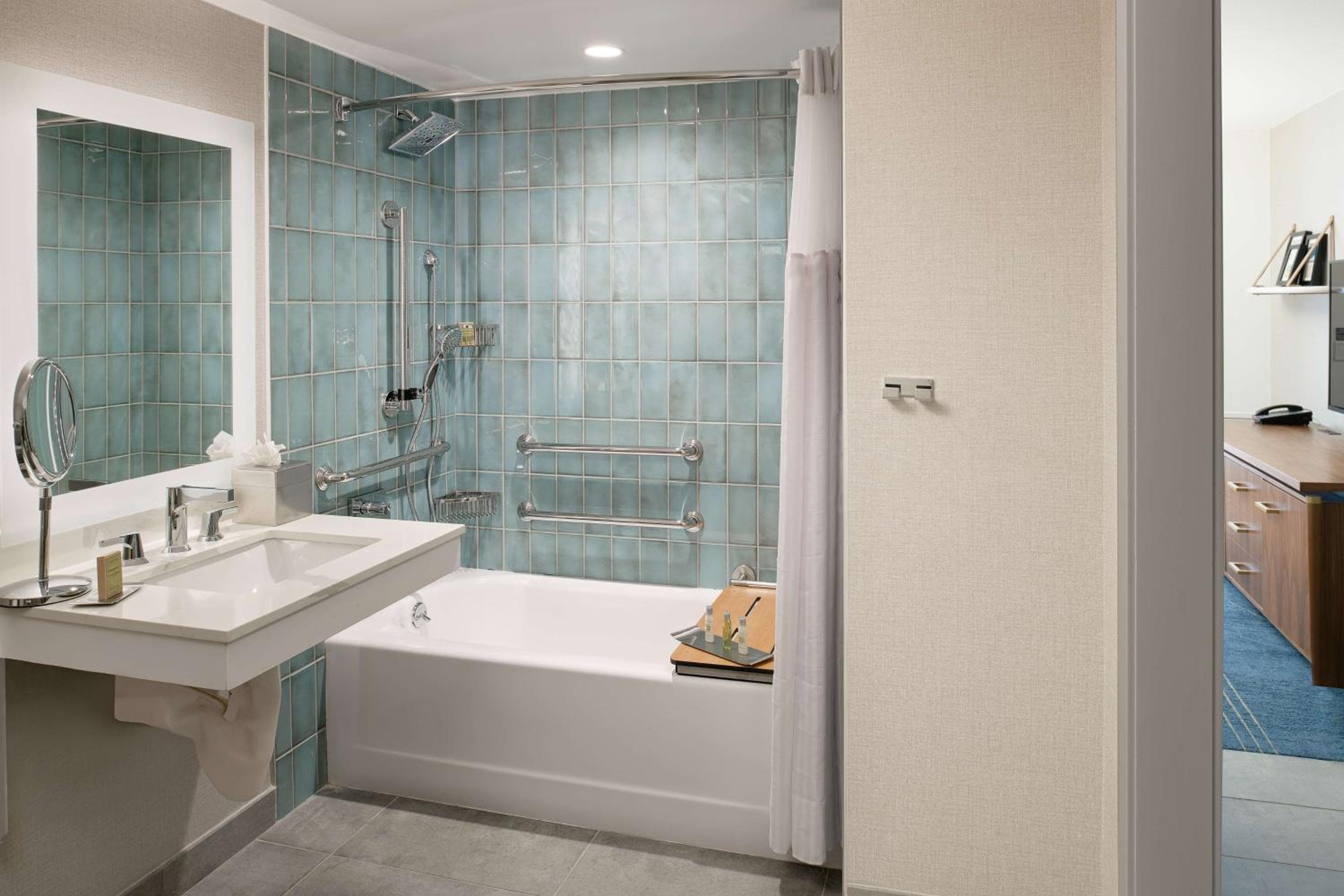 Hilton Los Angeles-Culver City, CA — 16