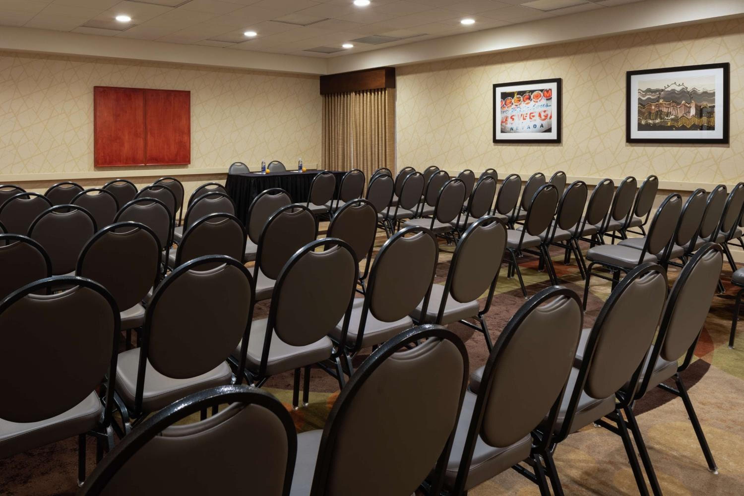 Hampton Inn Tropicana — 26