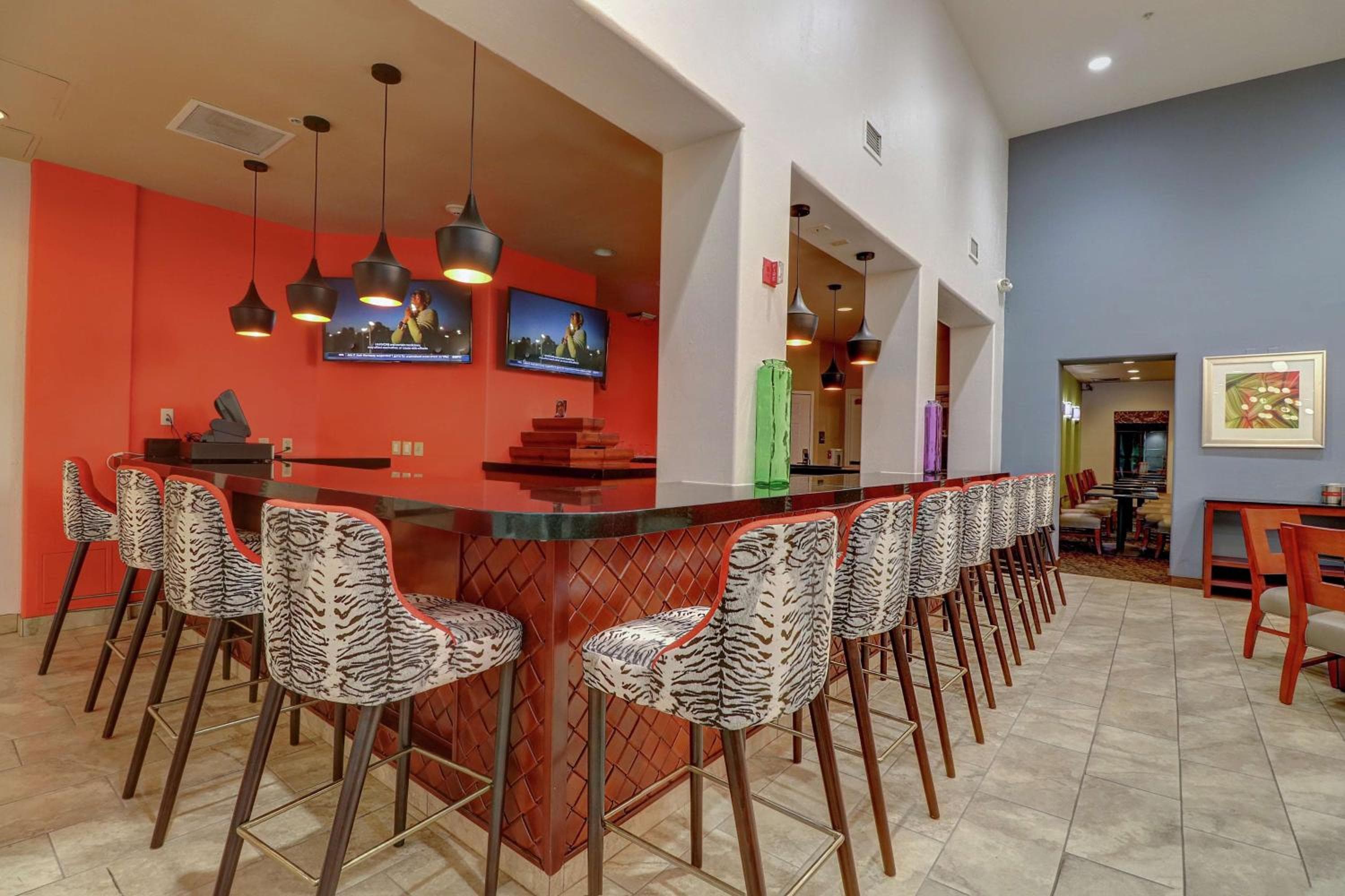 Hampton Inn Tropicana — 29