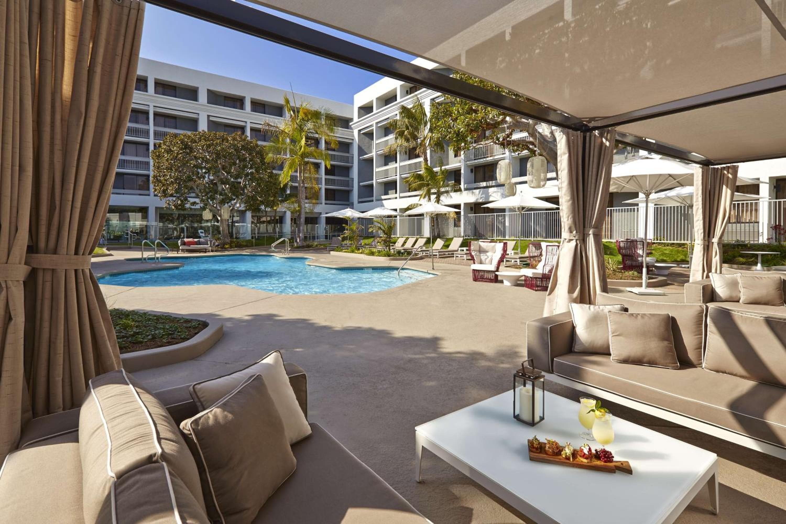 Hotel MDR Marina del Rey- un DoubleTree by Hilton — 17
