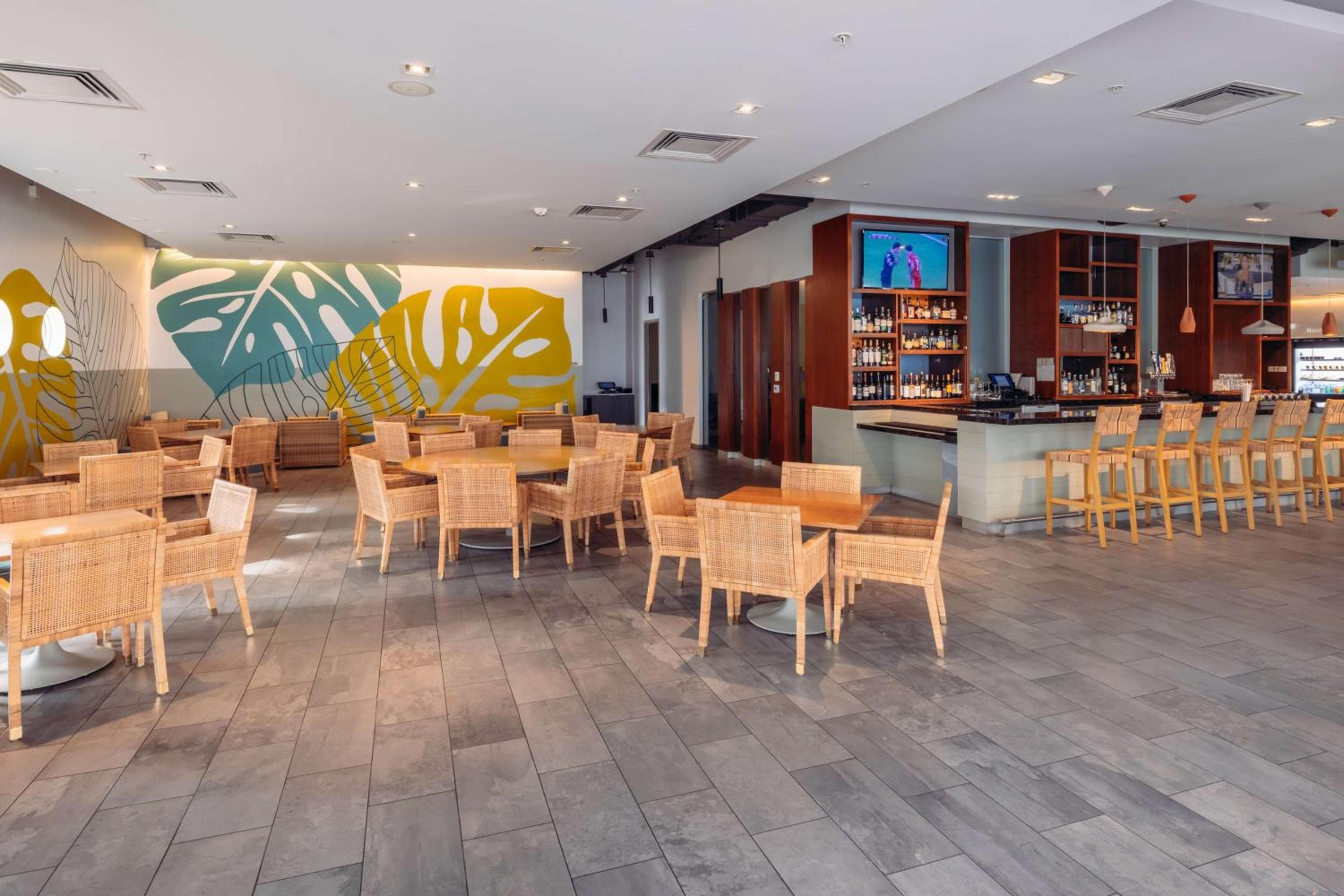 Hotel MDR Marina del Rey- un DoubleTree by Hilton — 27