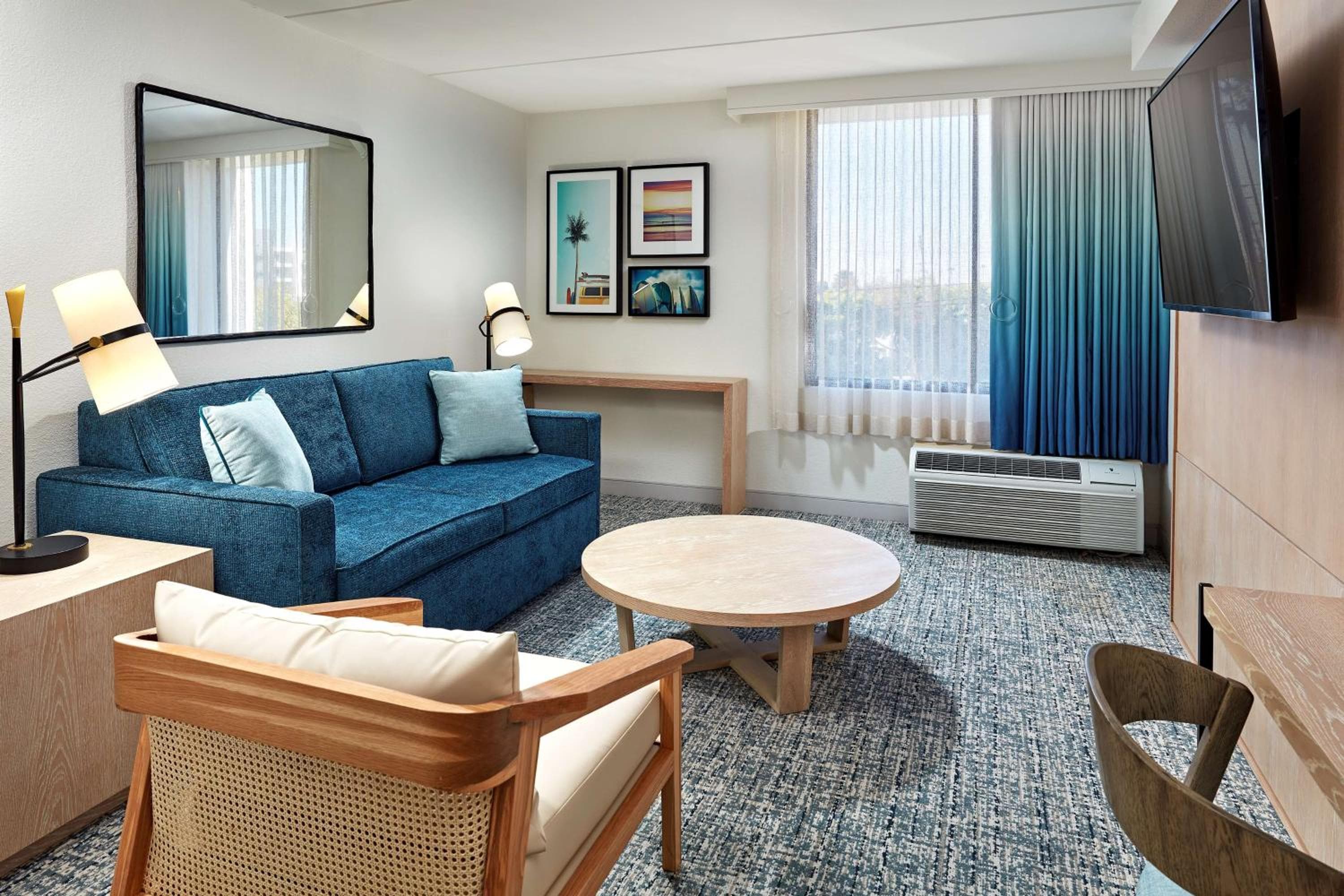 Hotel MDR Marina del Rey- a DoubleTree by Hilton — 3