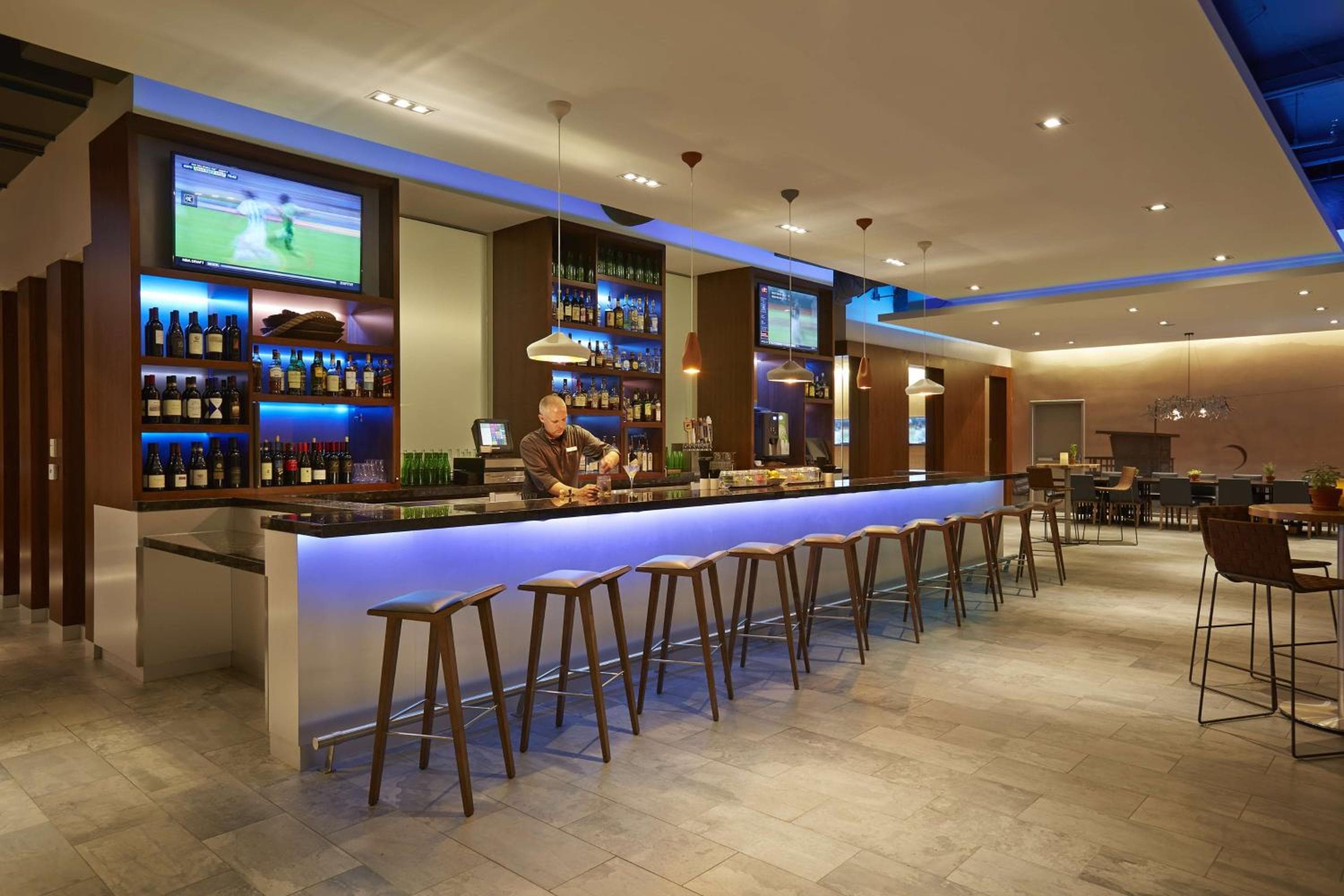 Hotel MDR Marina del Rey- a DoubleTree by Hilton — 27
